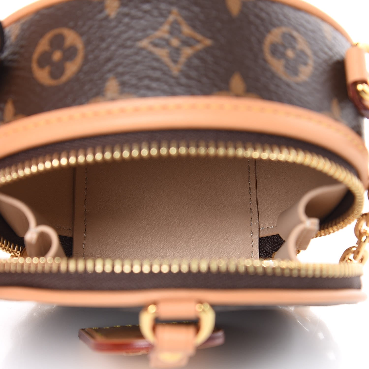 Louis Vuitton Monogram Boite Chapeau Necklace 5 of 8