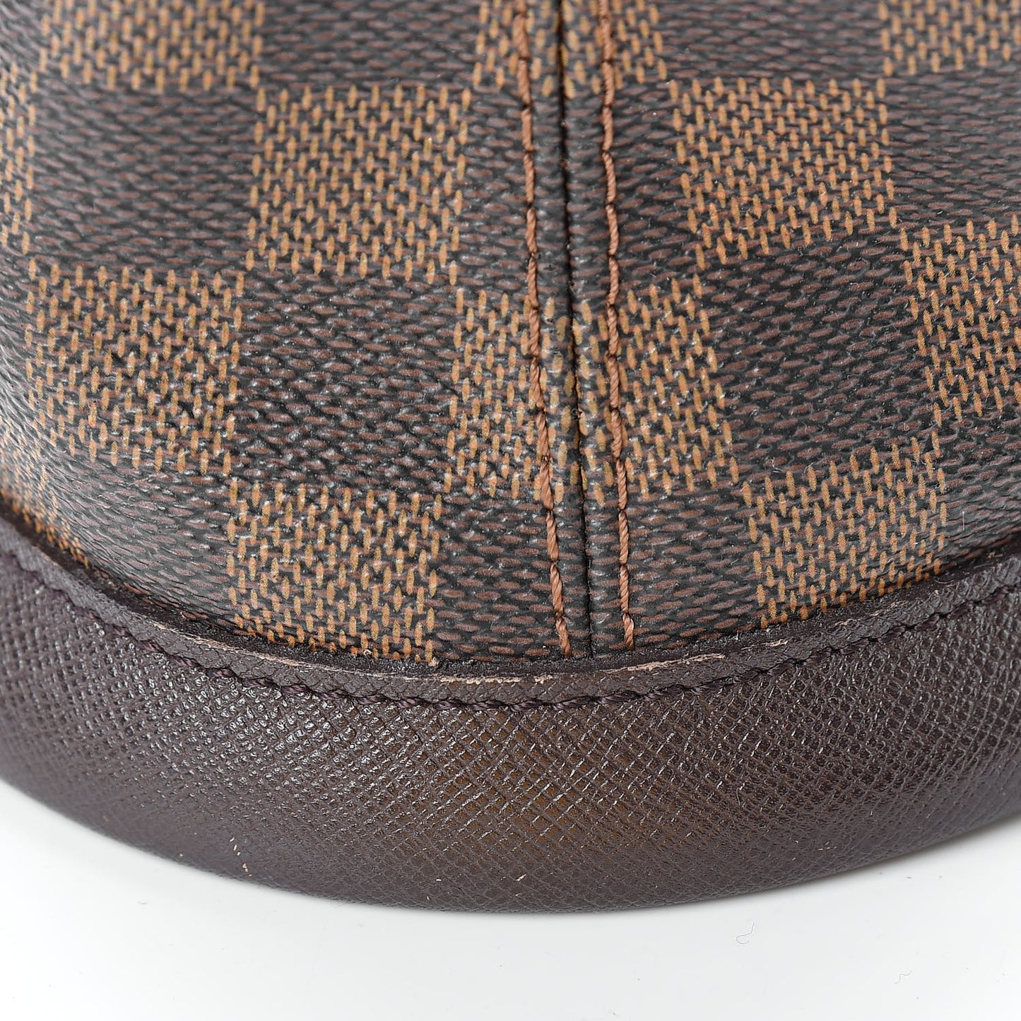 Damier Ebene Marais Bucket 23
