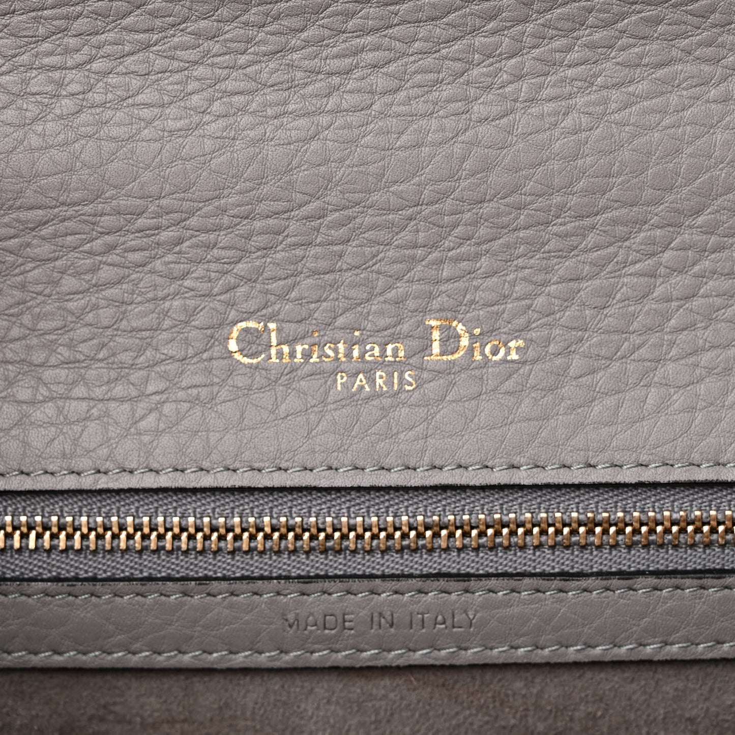 Grained Calfskin Medium Diorama Flap Bag Gris