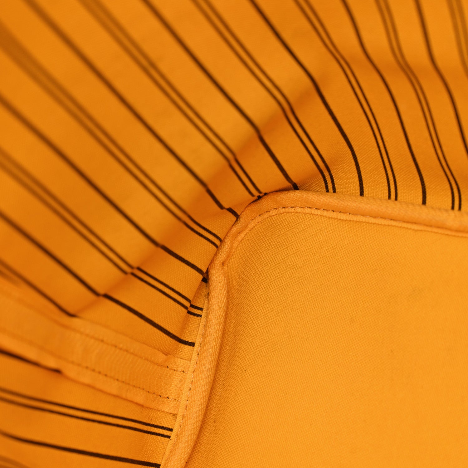 Louis Vuitton Monogram Neo Neverfull MM Mimosa 13 of 13