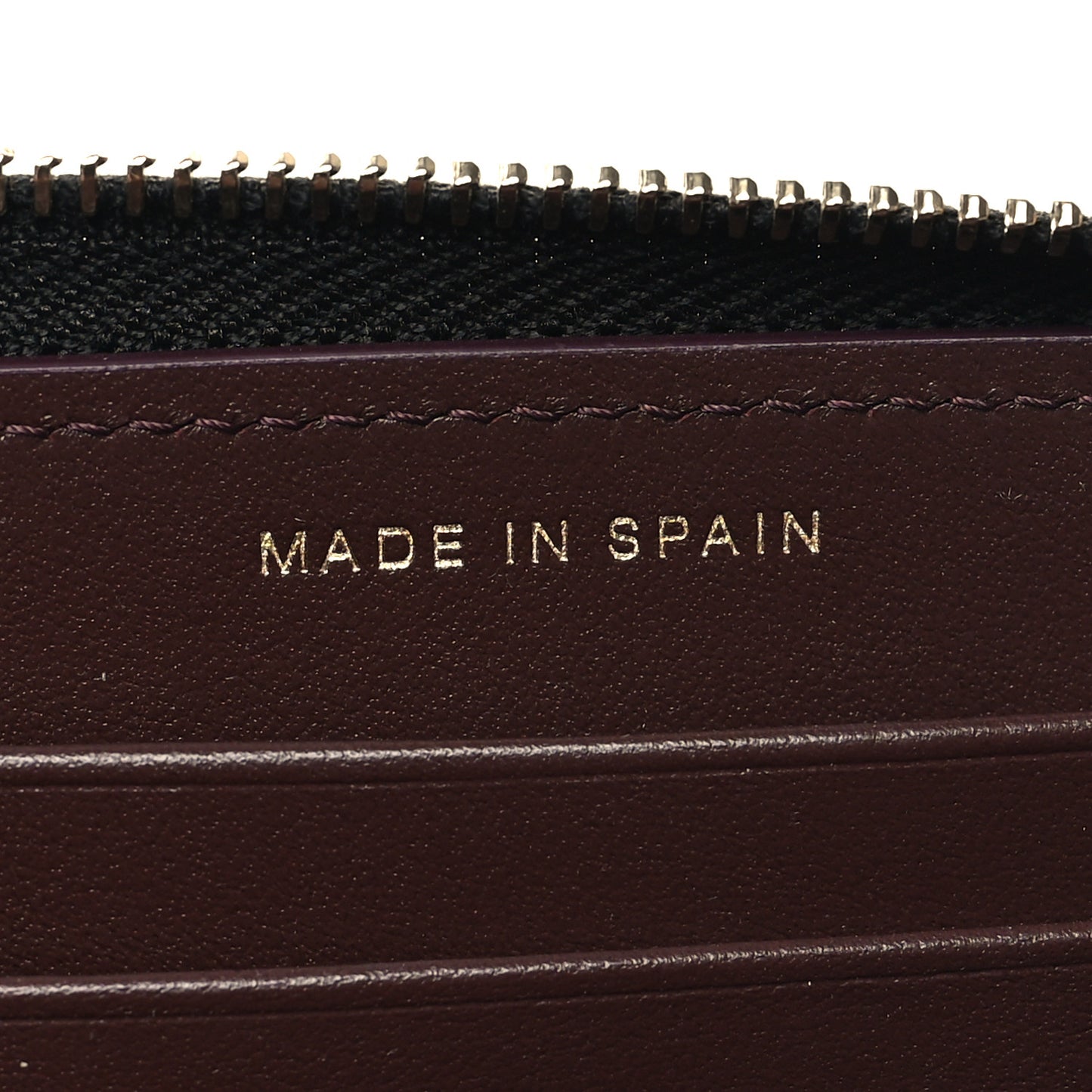 Caviar Quilted Medium Zip Around Wallet Black