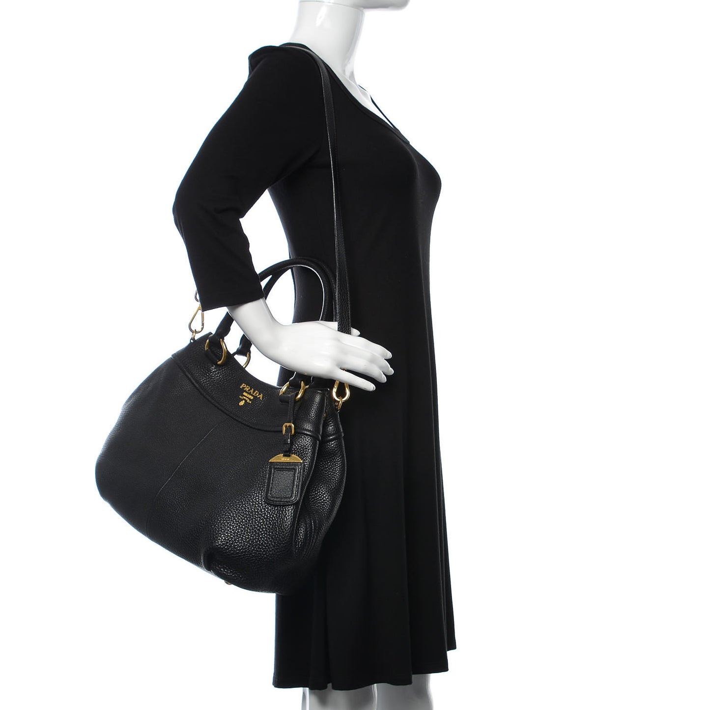 Vitello Daino Shoulder Bag Black