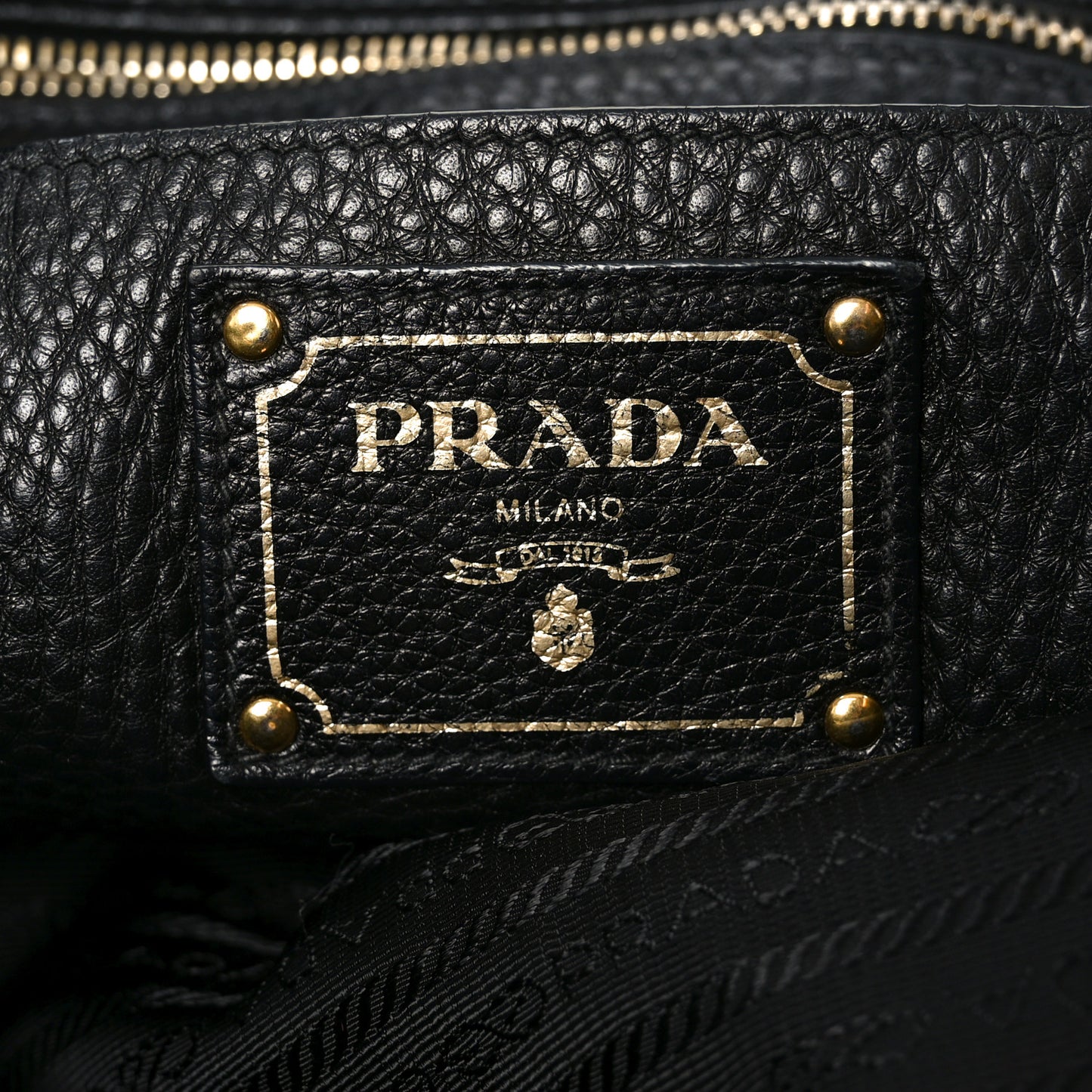 Vitello Daino Tote Black
