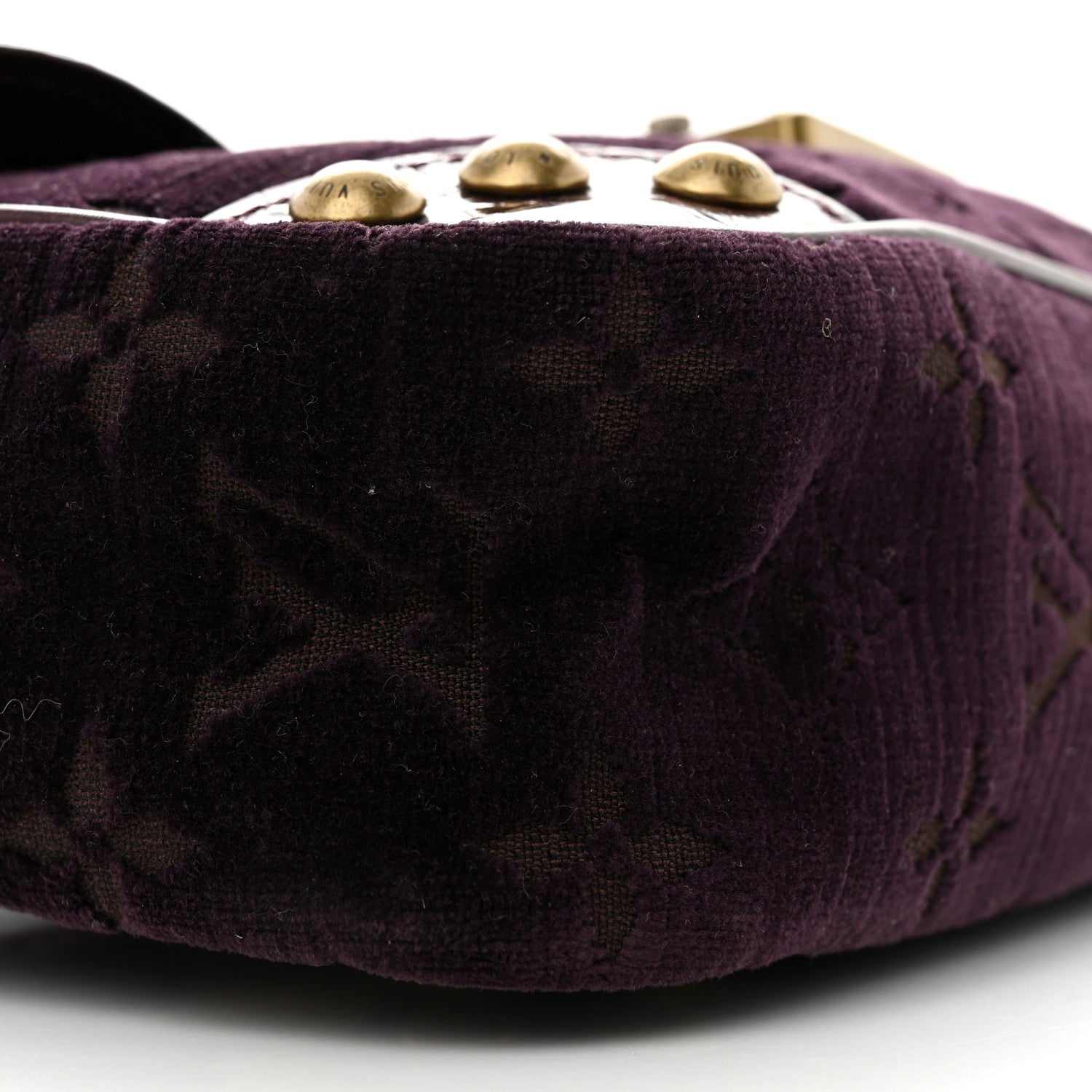 Louis Vuitton Monogram Velours Alligator Irvine 9 of 11