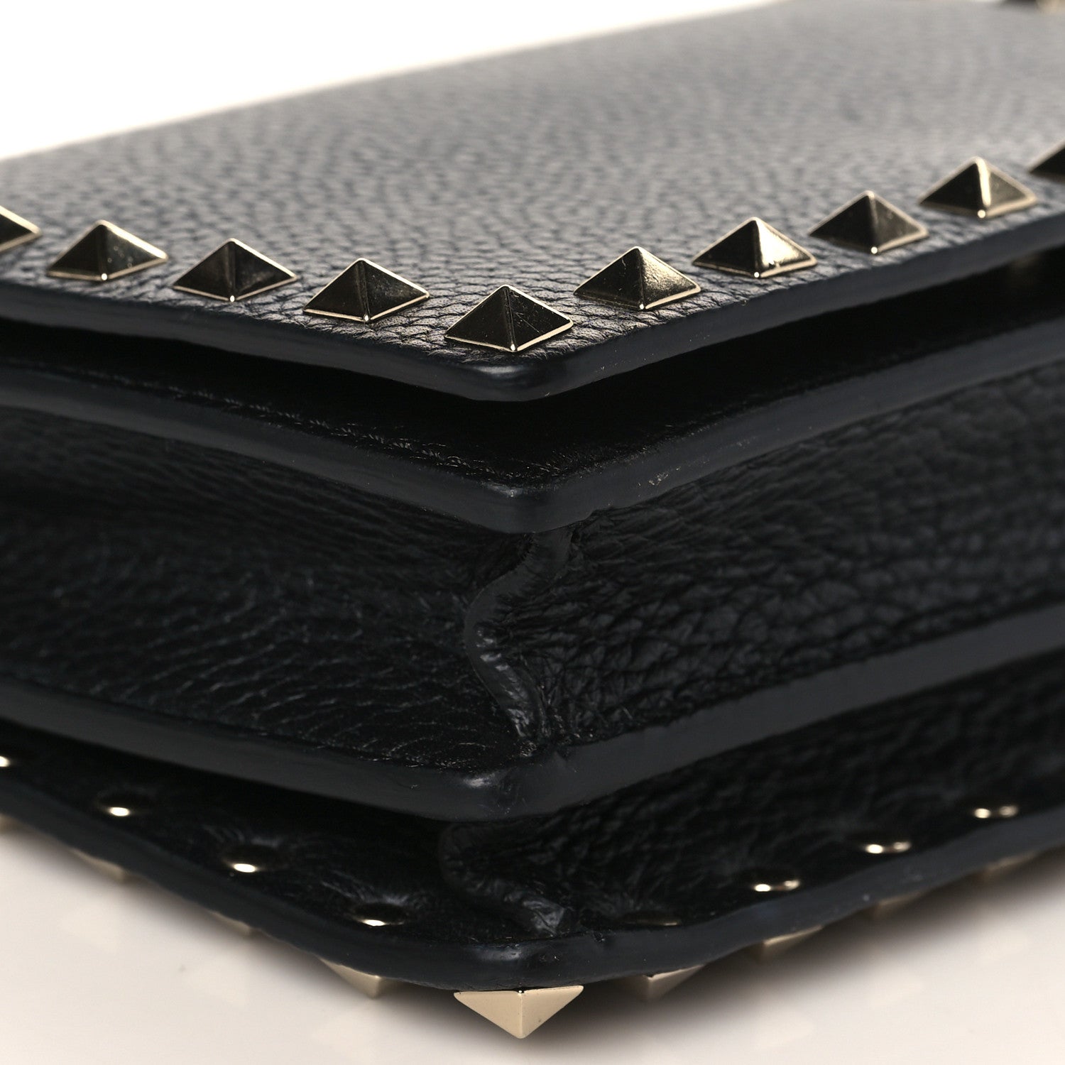 Valentino Garavani Pebbled Calfskin Rockstud Wallet on Chain Black 5 of 8