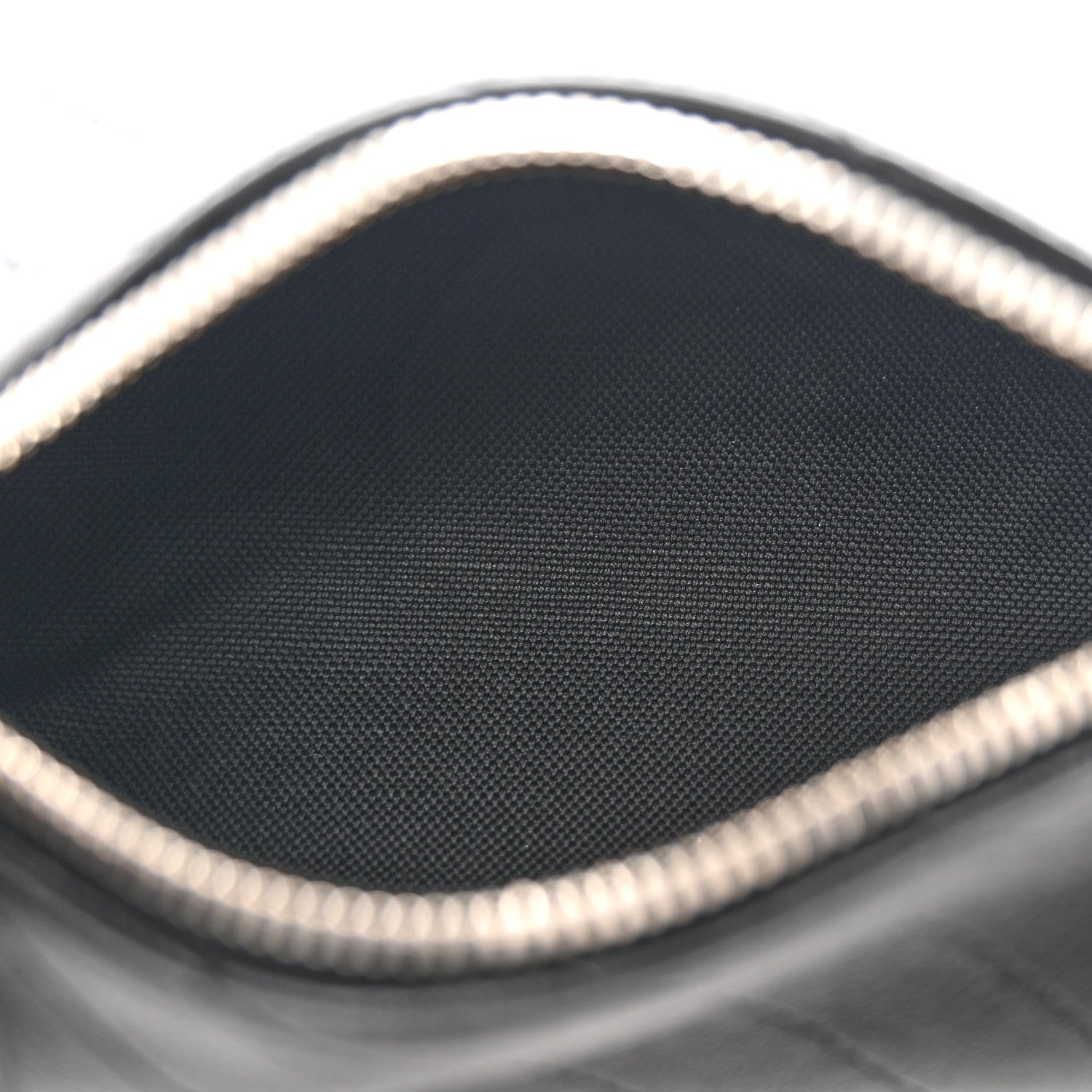 Gucci Sakai Be Green Calfskin Diagonal Stitched Mini Blondie Barrel Shoulder Bag Black 5 of 10