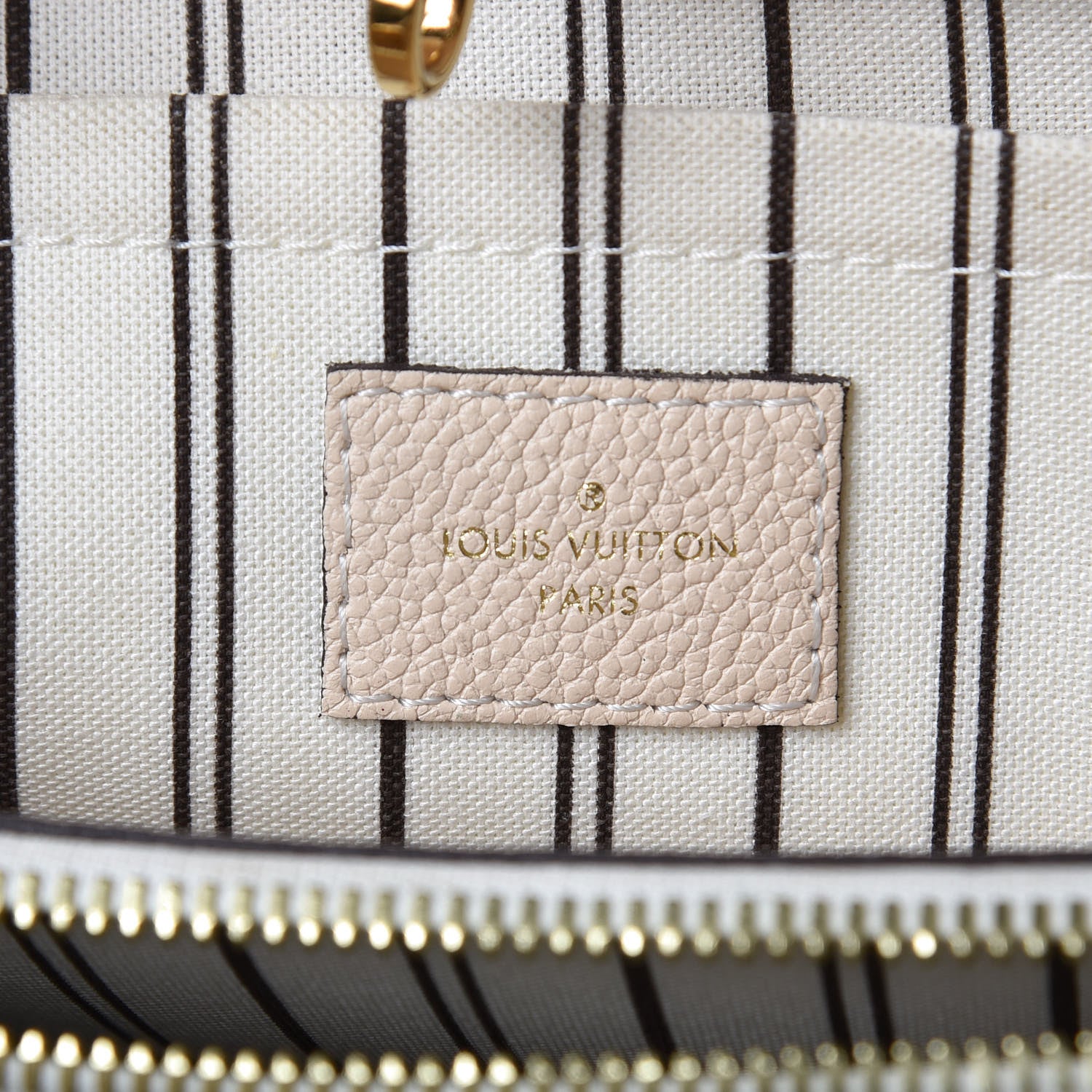 Louis Vuitton Empreinte Montaigne MM Neige 6 of 10
