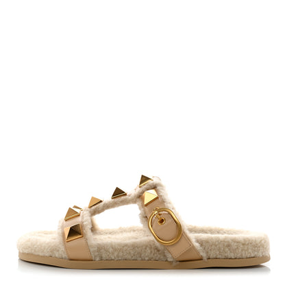Valentino Garavani Shearling Roman Stud Slide Sandals 39.5 Sahara Beige 1 of 9