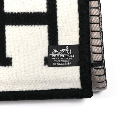Hermes Wool Cashmere Avalon III Blanket Ecru Black 3 of 3
