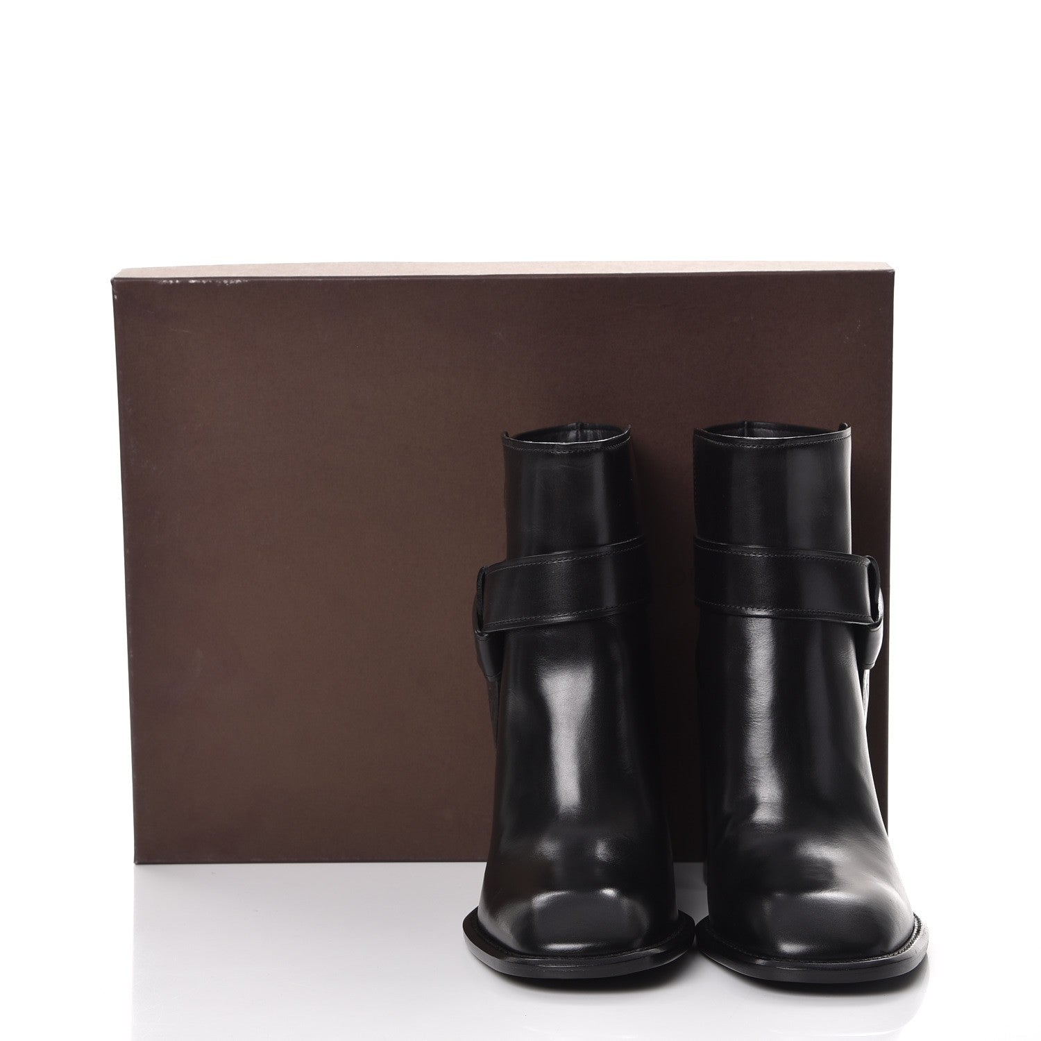 Louis Vuitton Calfskin Belted Ankle Boots 41 Black 10 of 10