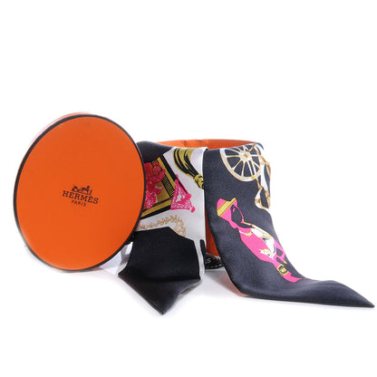 Hermes Silk Tout en Carre Twilly 3 of 5