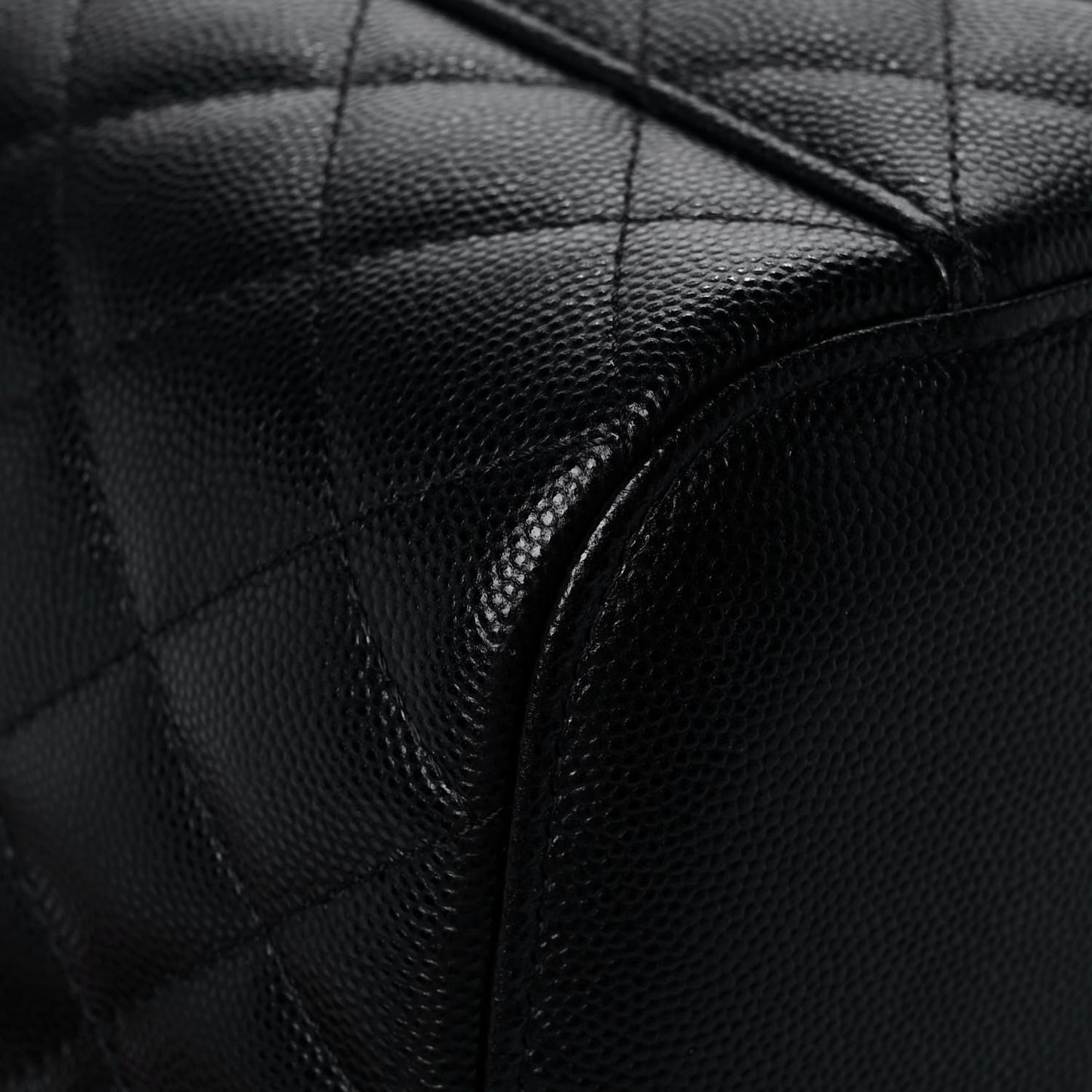 Caviar Quilted Large Vanity Pouch Black