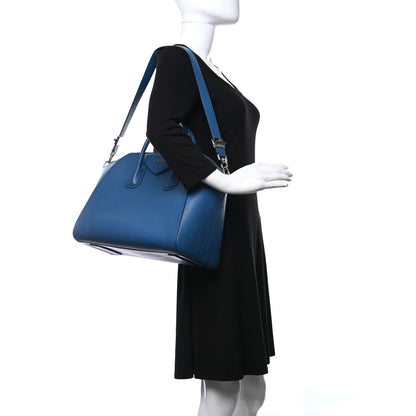 Givenchy Sugar Goatskin Medium Antigona Indigo Blue 2 of 9