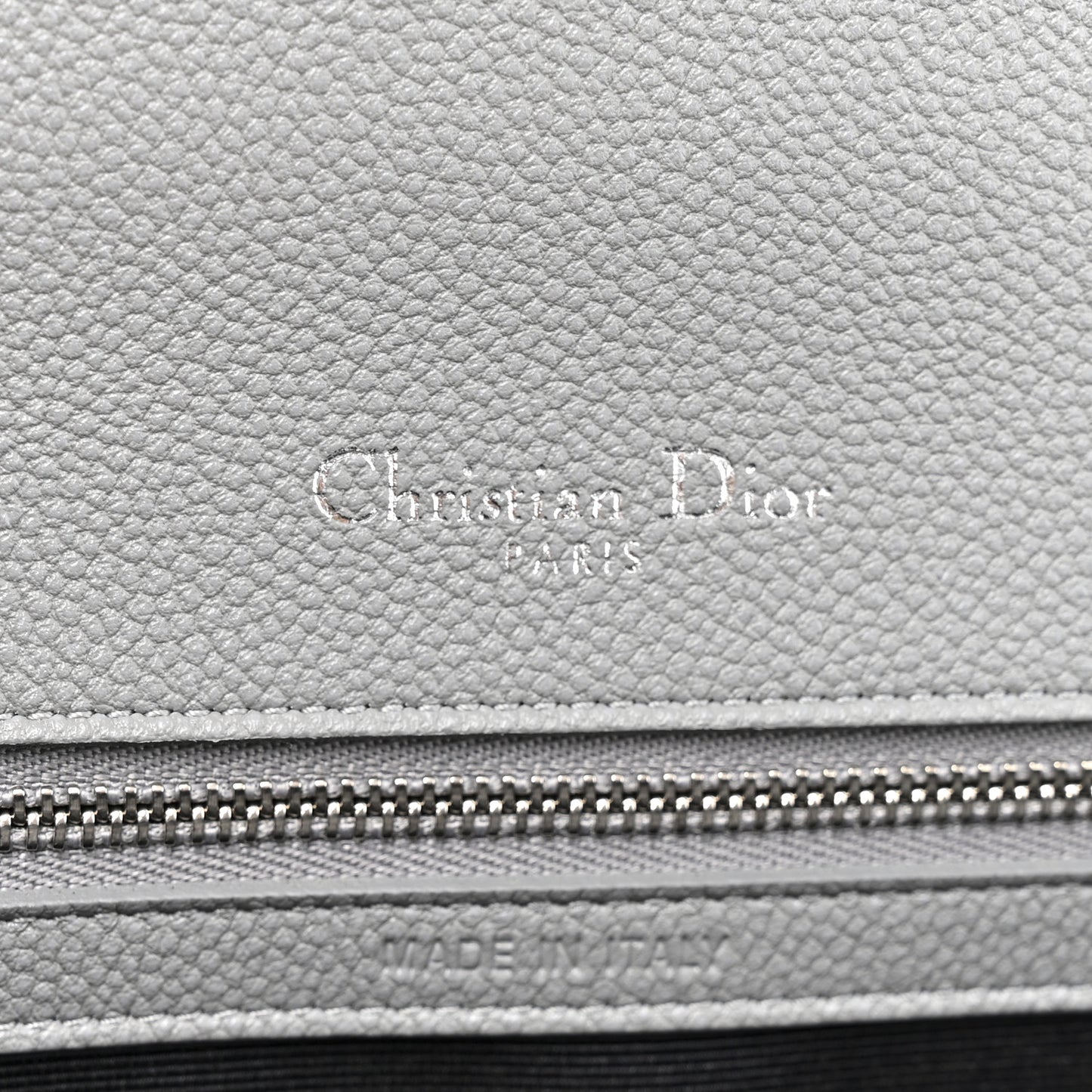 Grained Calfskin Medium Diorama Flap Bag Gris