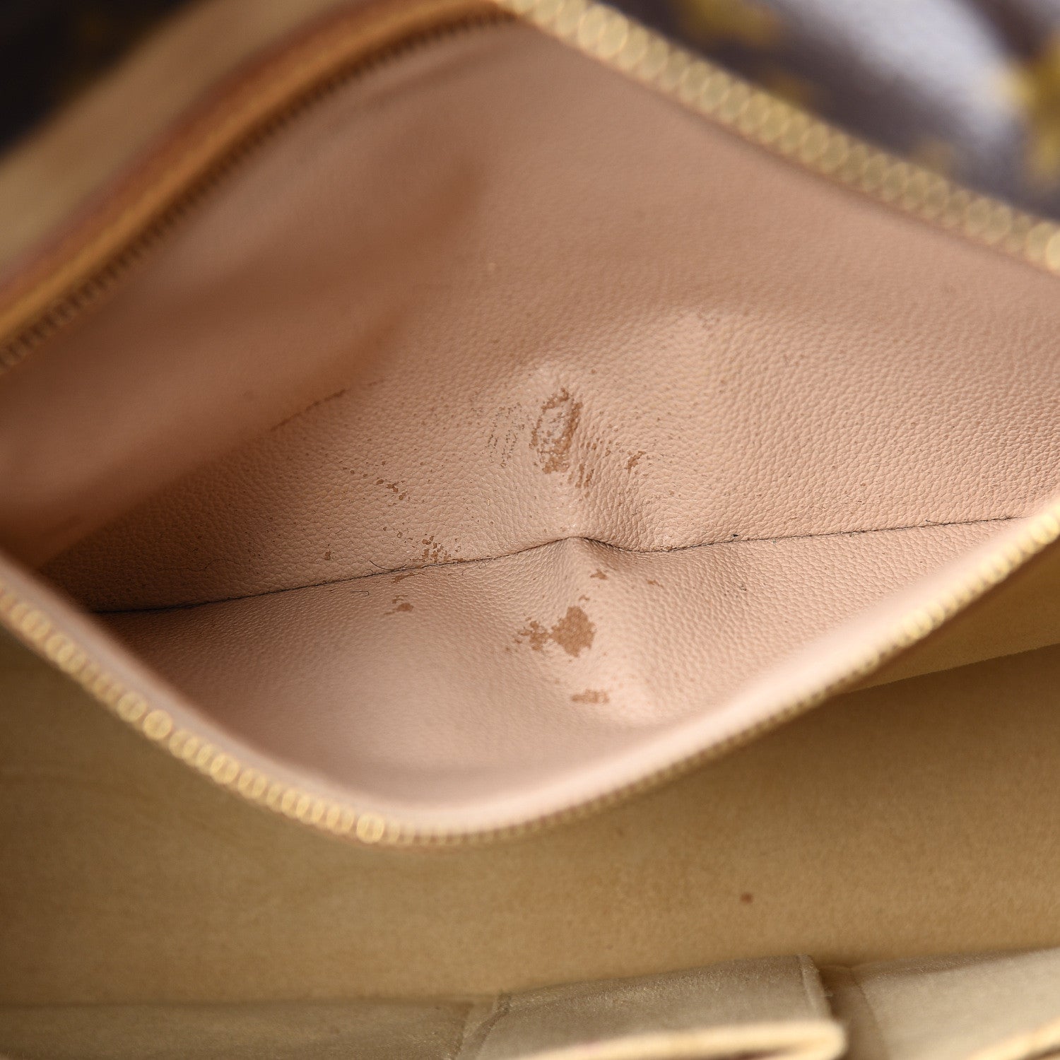 Louis Vuitton Monogram Luco 8 of 15