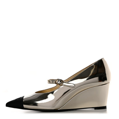 Chanel Laminated Calfskin Grosgrain Cap Toe CC Pointed Toe Wedge Pumps 38 Gold Black 1 of 9