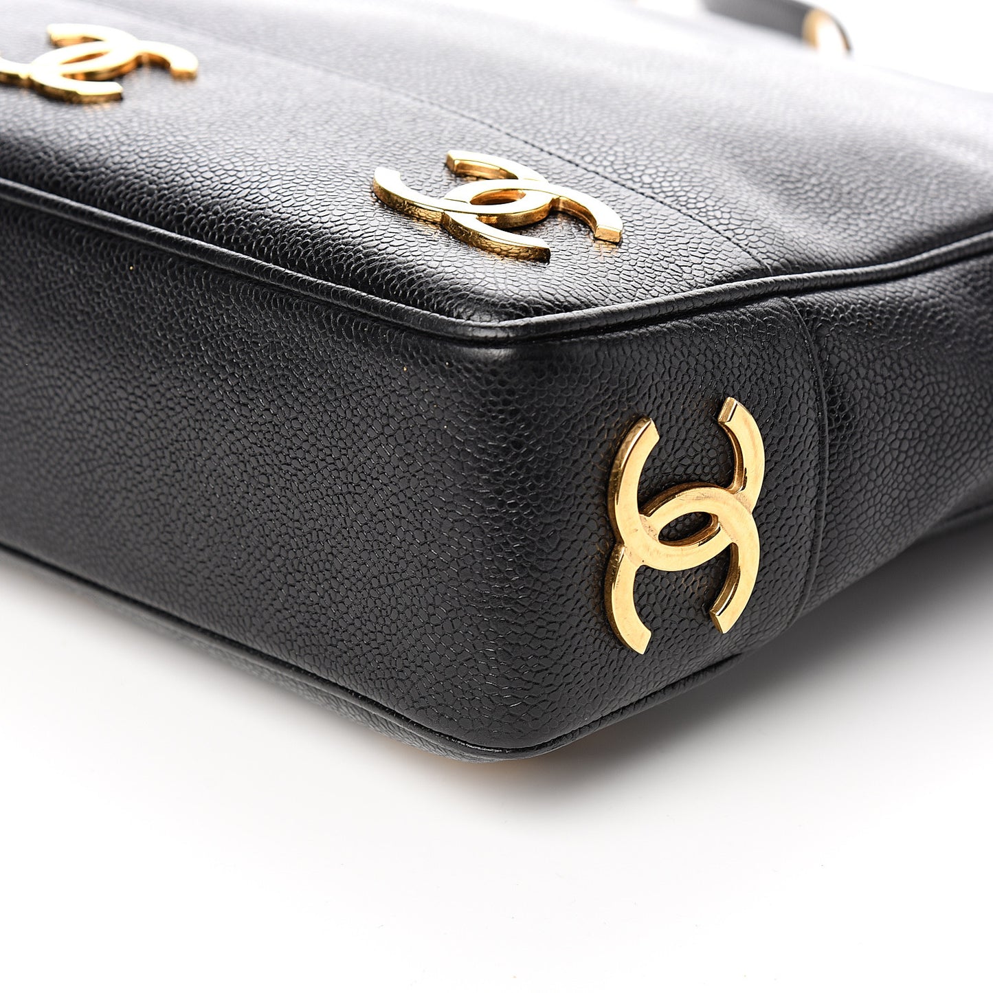 Caviar CC Shoulder Bag Black