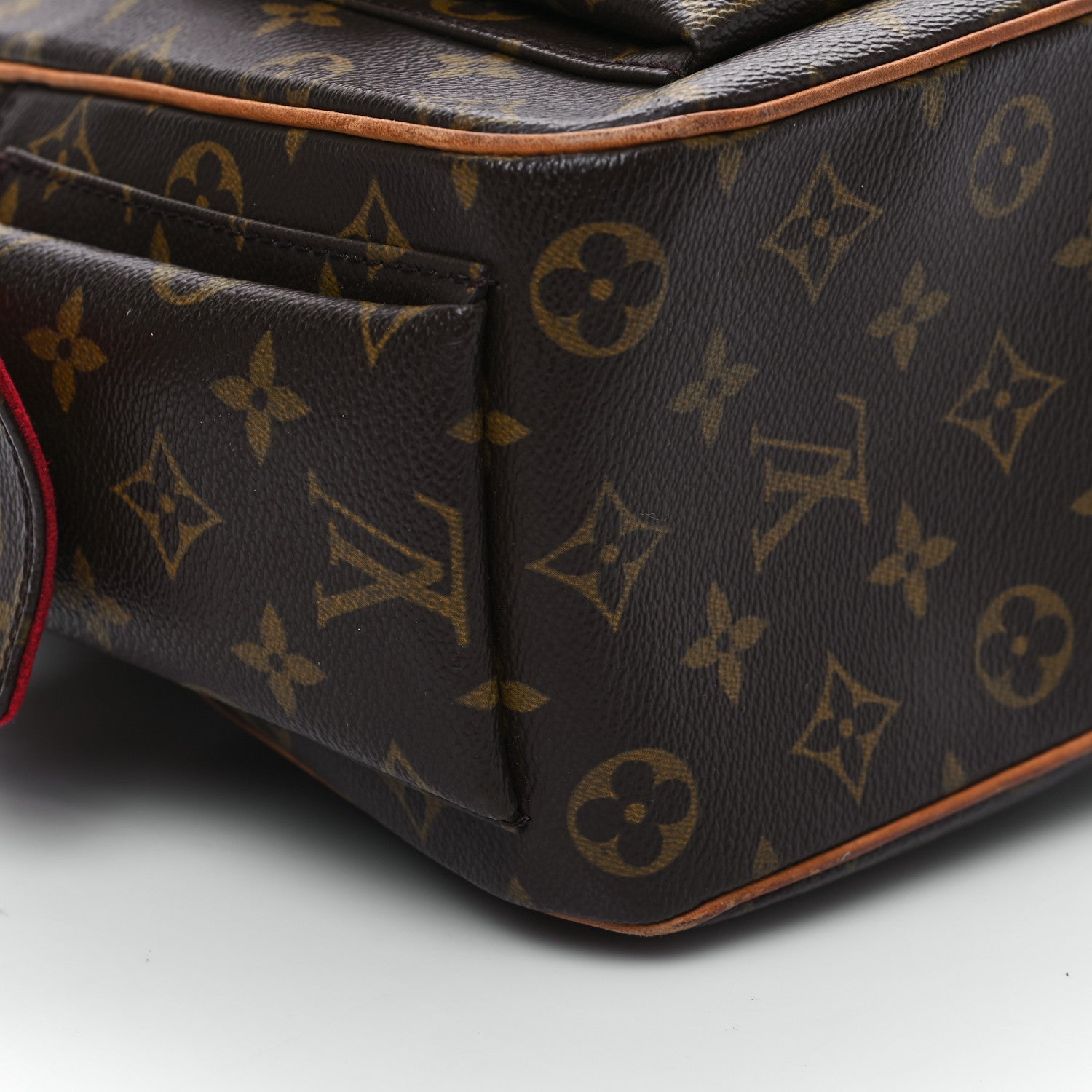 Louis Vuitton Monogram Excentri-Cite 16 of 21