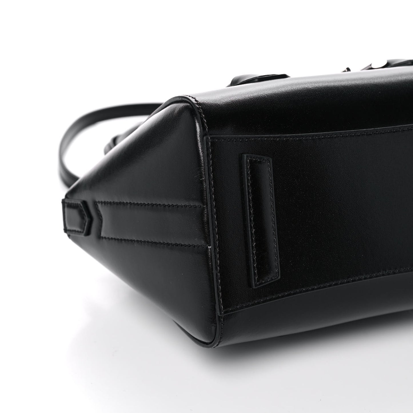 Box Calfskin Mini Lock Antigona Black