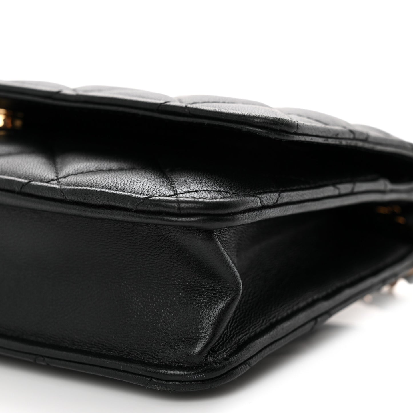 Lambskin Quilted Wallet On Chain WOC Black