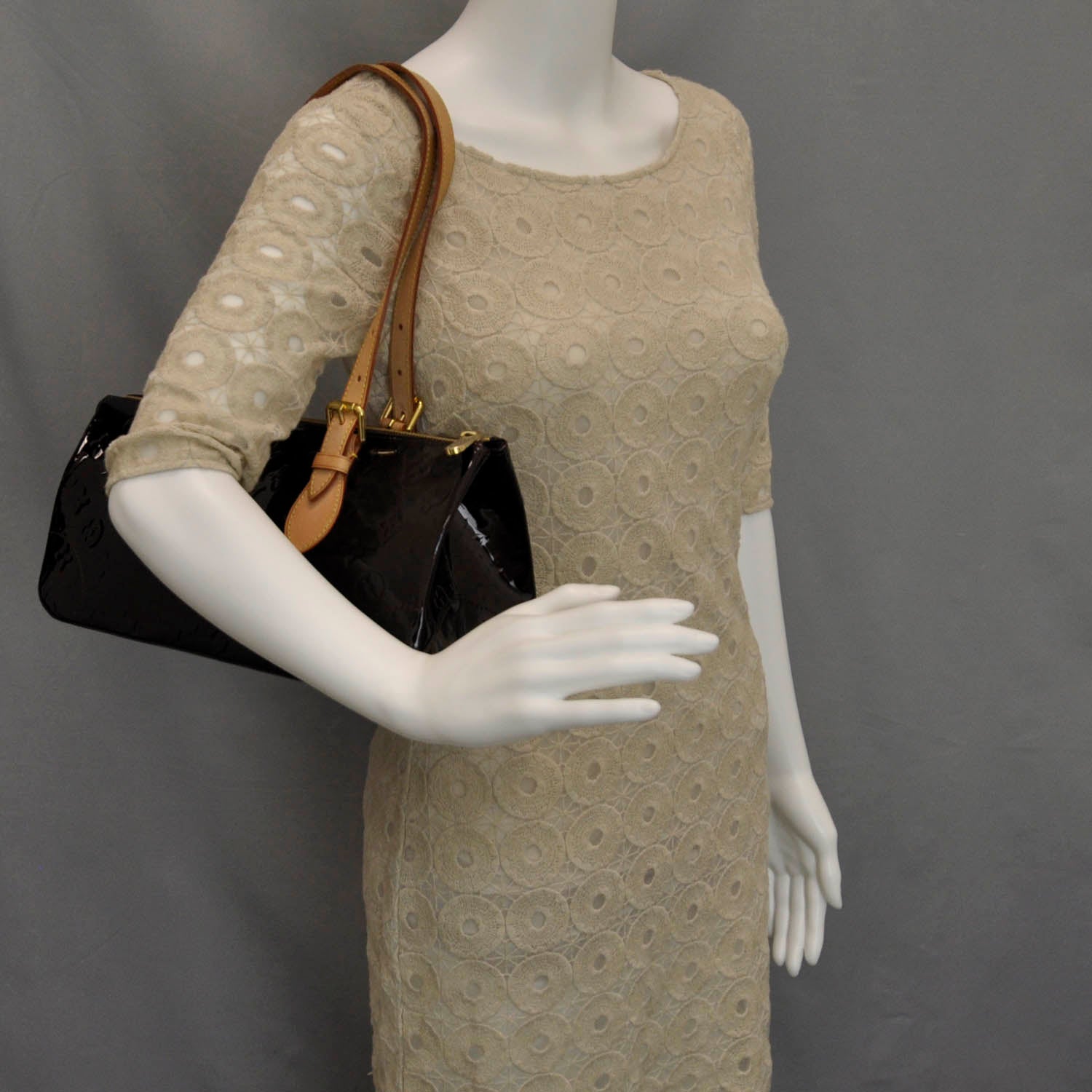 Louis Vuitton Vernis Rosewood Ave Amarante 2 of 7