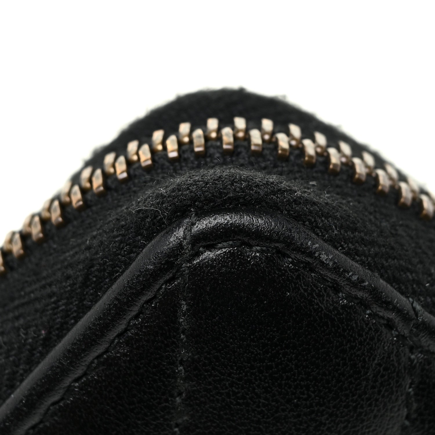 Gucci Calfskin Matelasse GG Marmont Zip Around Wallet Black 21 of 24