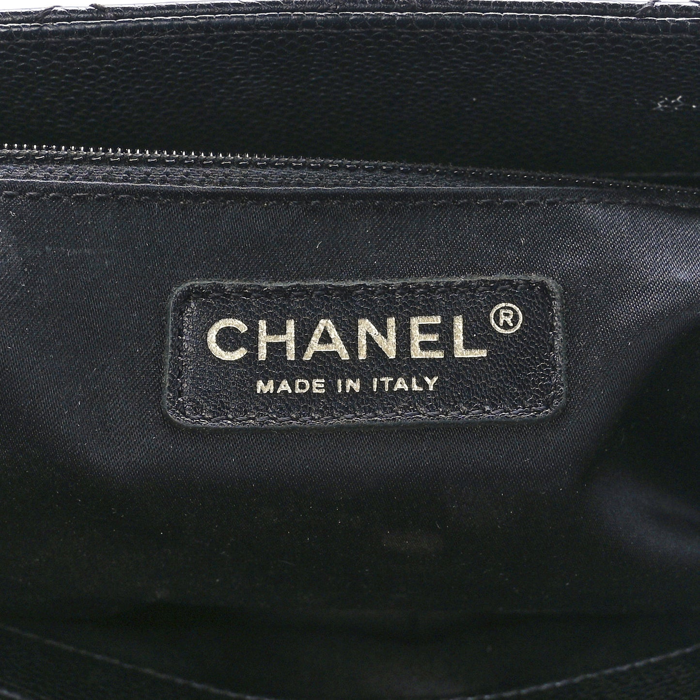 Caviar Quilted XL Grand Shopping Tote GST Black