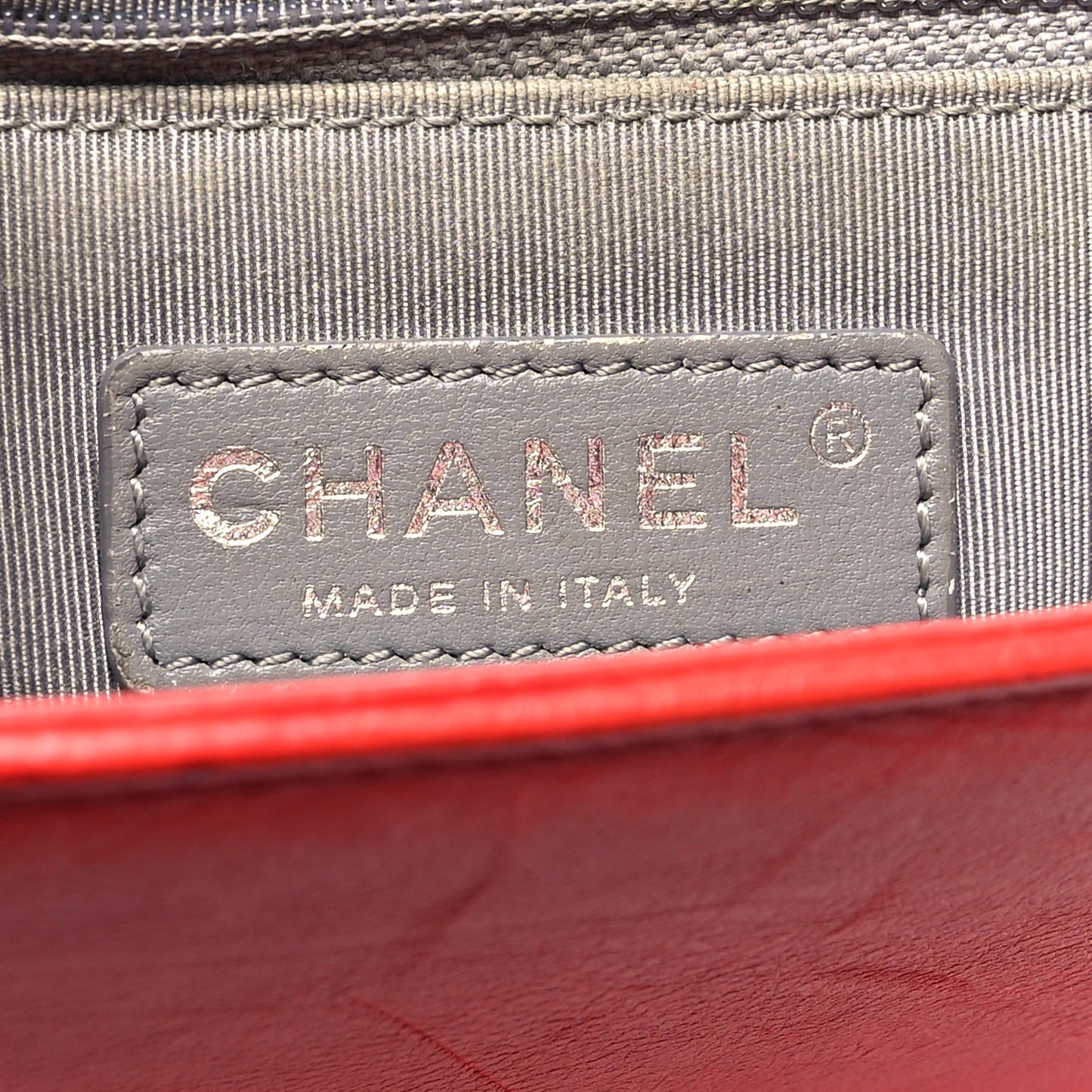 Calfskin Double Stitch New Medium Boy Flap Red