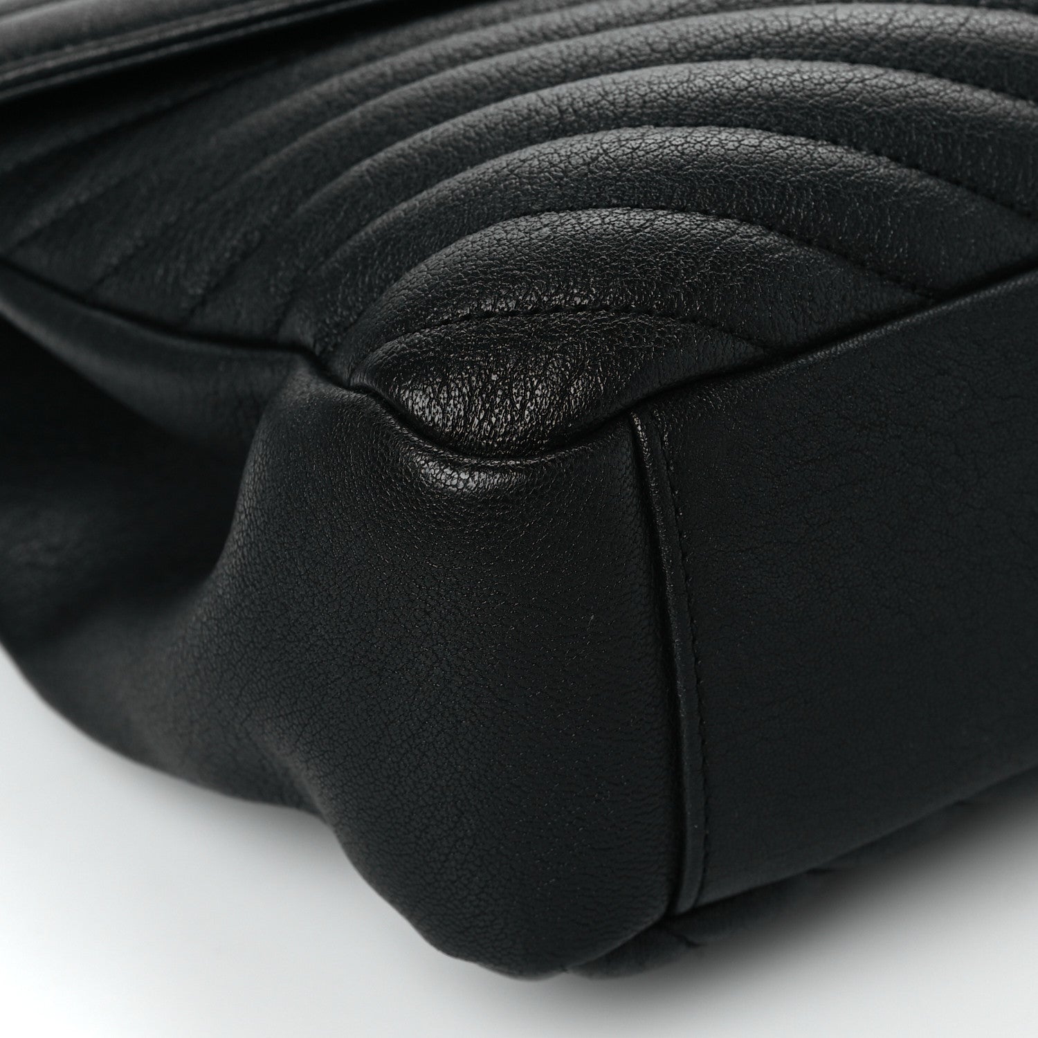 Saint Laurent Sheepskin Matelasse Chevron Monogram Monochrome Large College Satchel Black 9 of 10