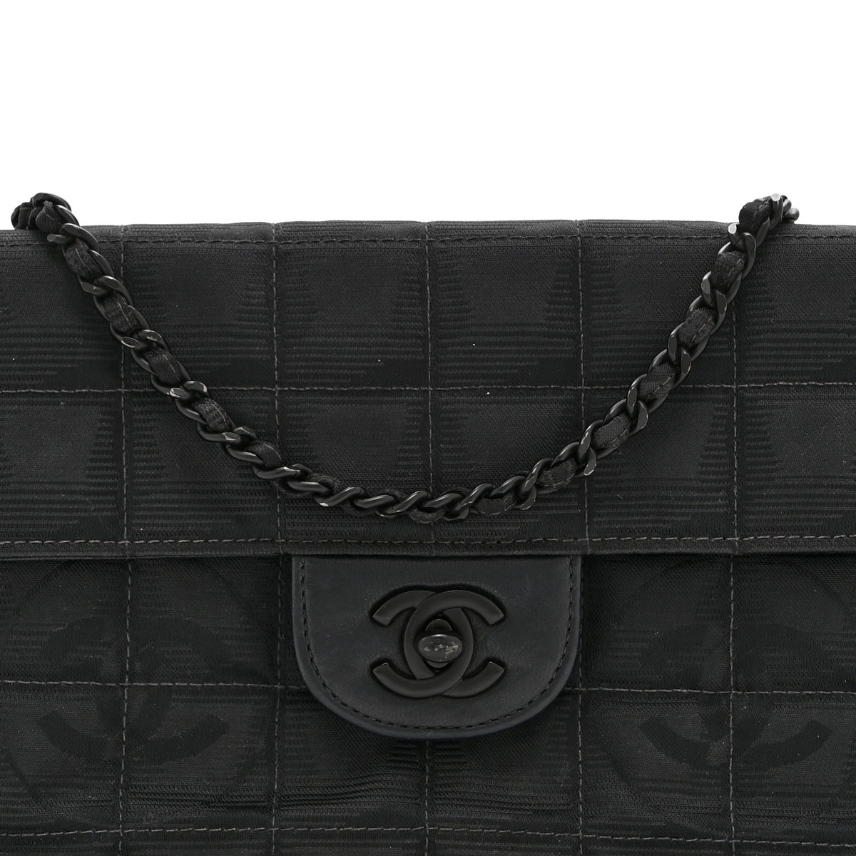 Nylon Medium Travel Flap Black