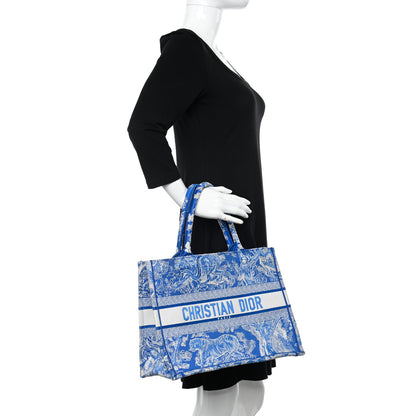 Christian Dior Canvas Embroidered Medium Dioriviera Toile De Jouy Book Tote Fluorescent Blue 2 of 15