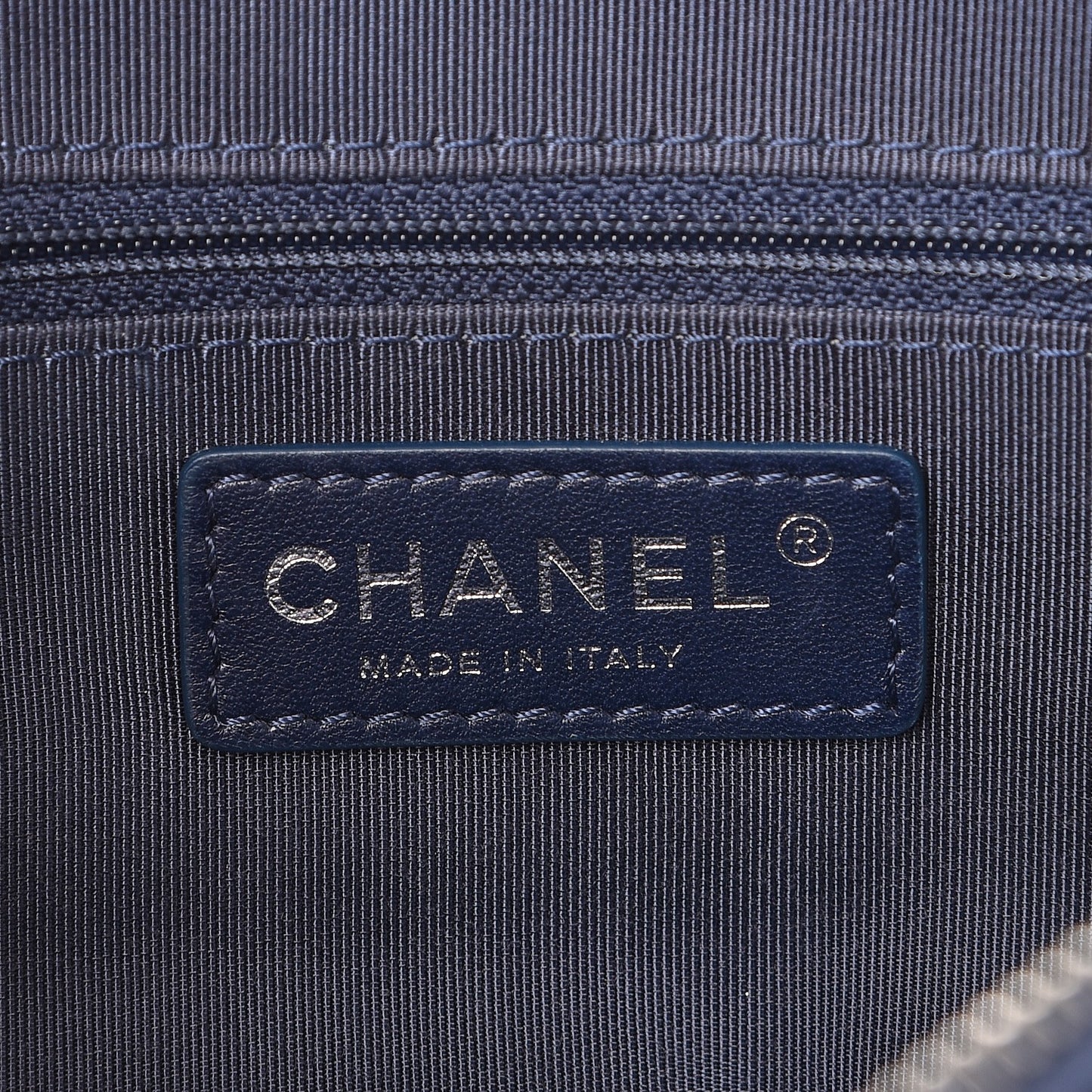 Crumpled Calfskin Quilted Medium Casual Rock Flap Navy