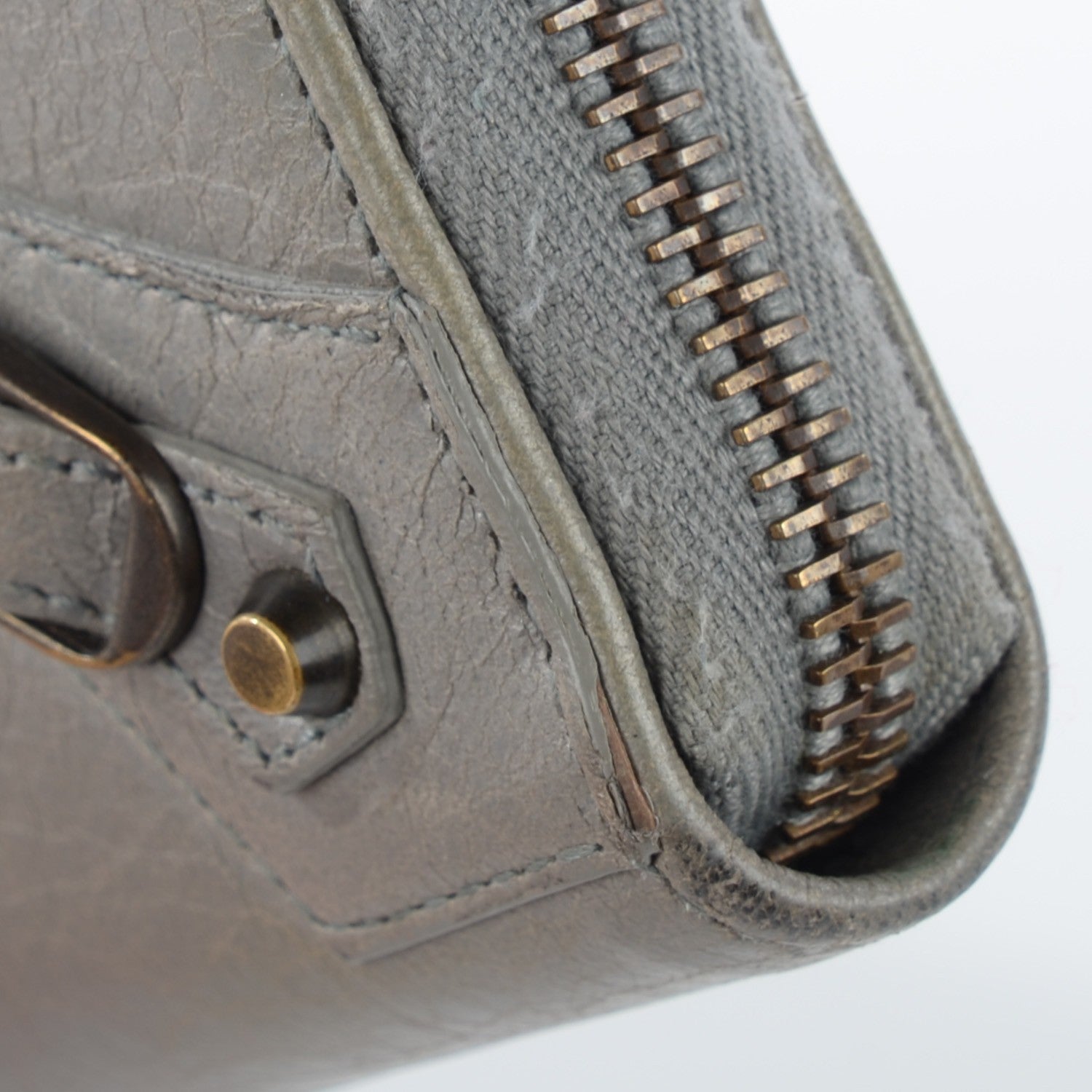 Balenciaga Agneau Classic Hardware Continental Zip Around Wallet Gris Pyrite 4 of 13