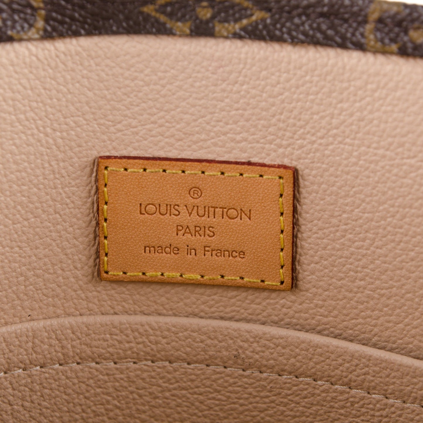 Monogram Sac Plat