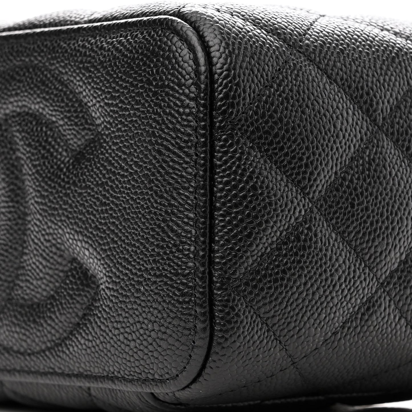 Caviar Quilted Sweetheart Vanity Case Black