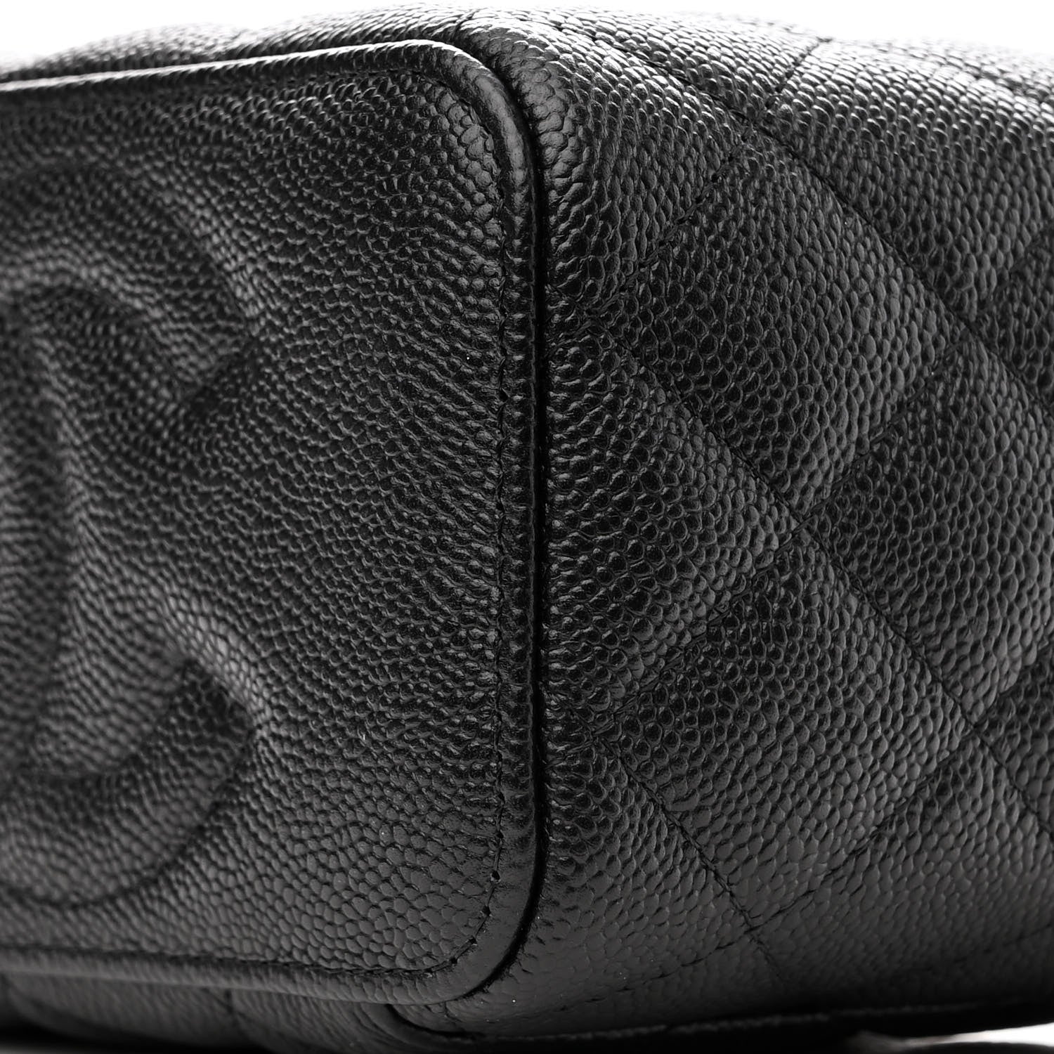 Chanel Caviar Quilted Sweetheart Vanity Case Black 11 of 12
