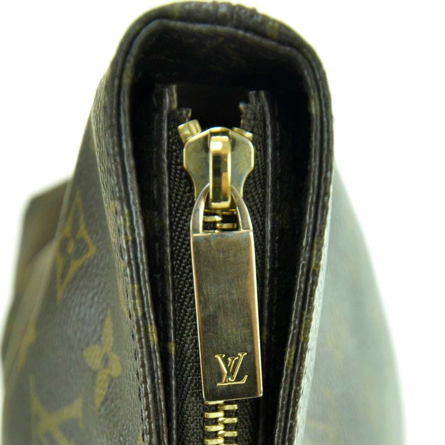 Louis Vuitton Monogram Cabas Mezzo 7 of 10