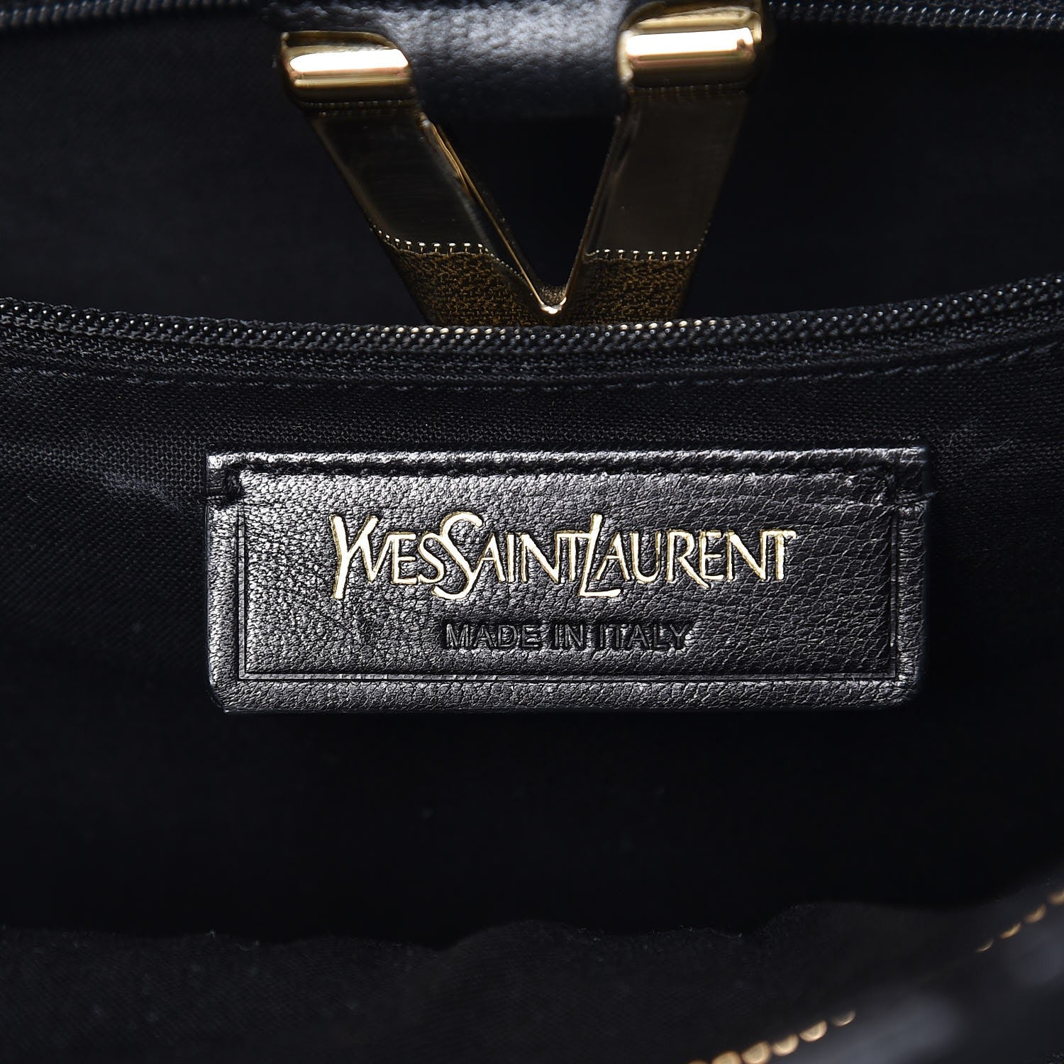 Saint Laurent Textured Calfskin Medium Classic Y Cabas Black 6 of 7