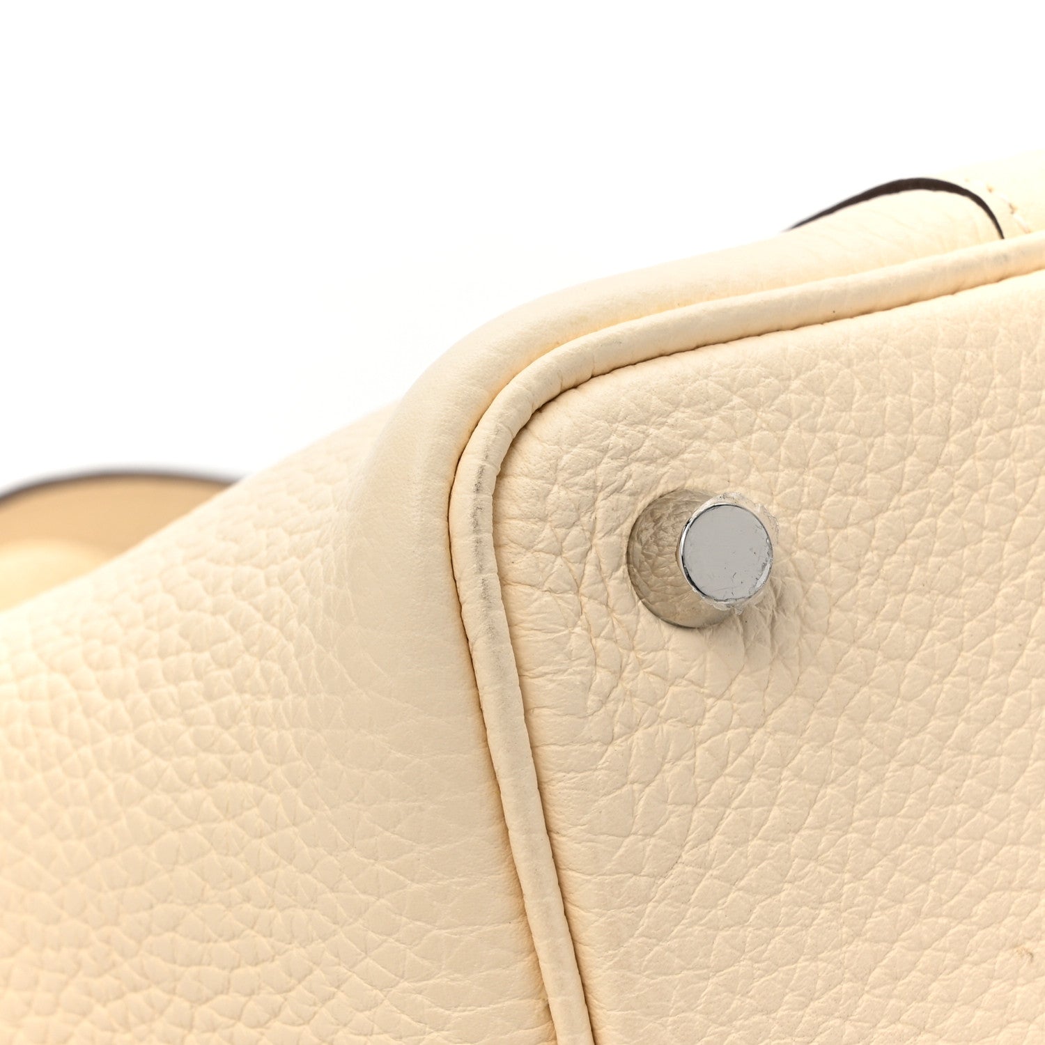 Hermes Taurillon Clemence Picotin Lock 18 PM Nata 15 of 17