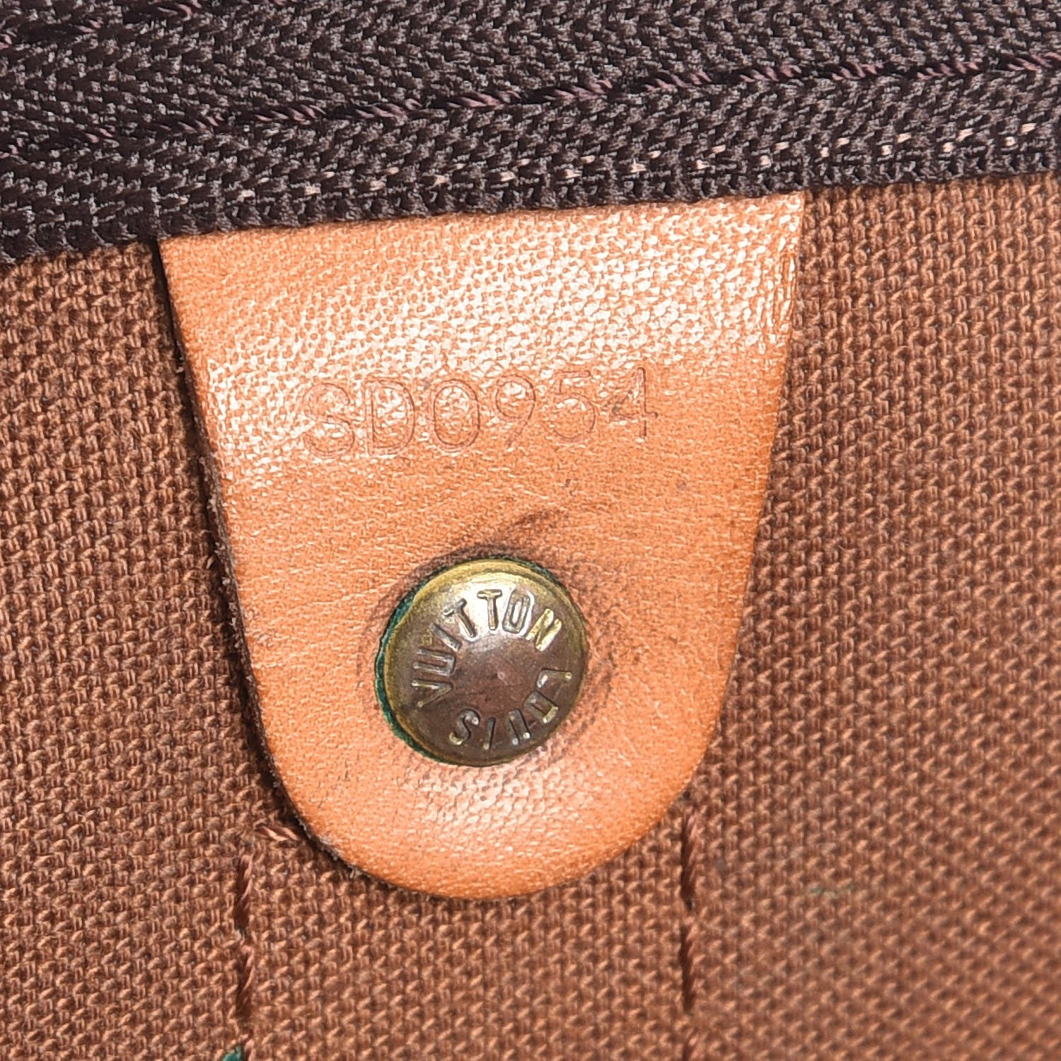 Louis Vuitton Monogram Keepall 55 6 of 18