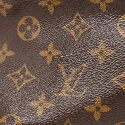 Louis Vuitton Monogram Cabas Mezzo 17 of 25