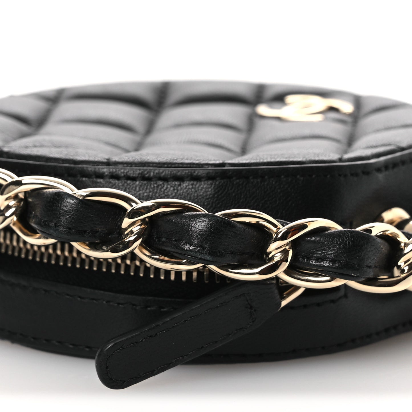 Lambskin Quilted Chain Round Mini Clutch Black