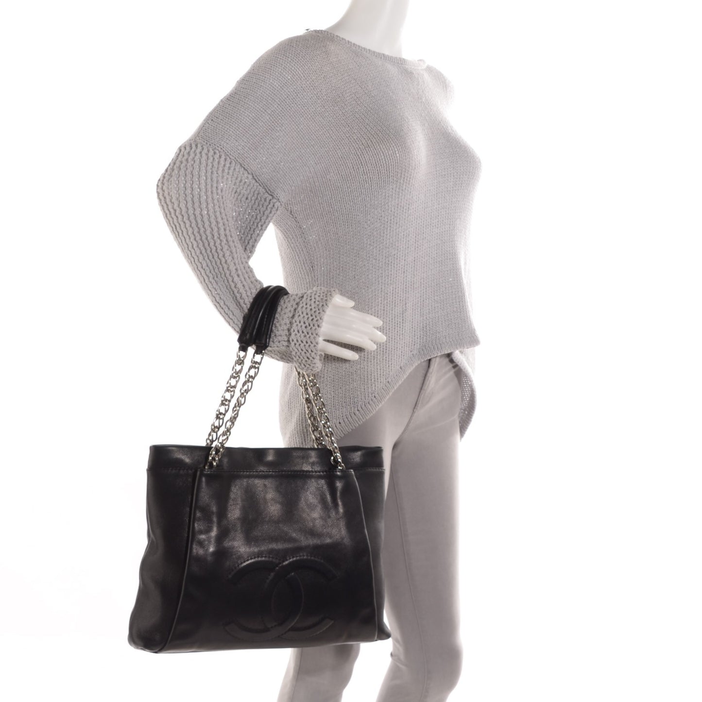 Caviar Large CC Tuck Tote Black