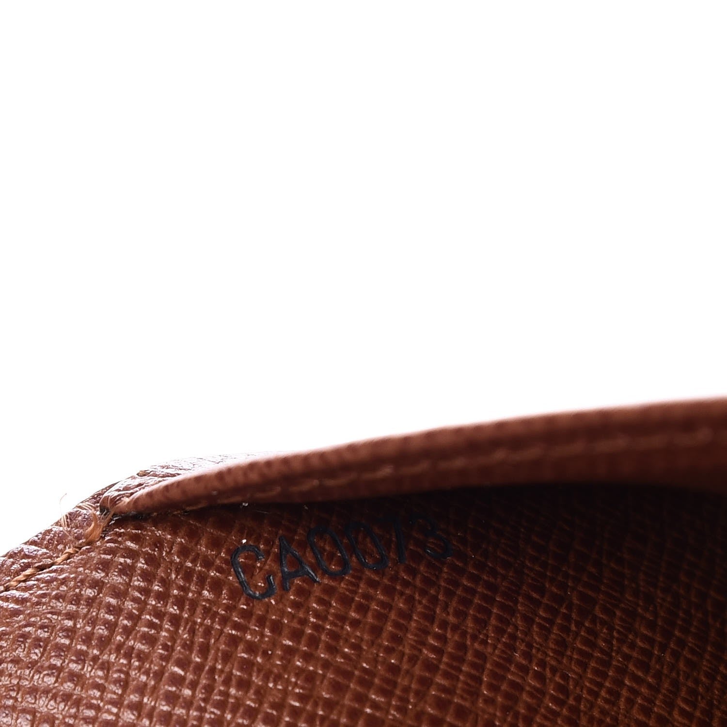 Louis Vuitton Monogram Small Ring Agenda 7 of 7