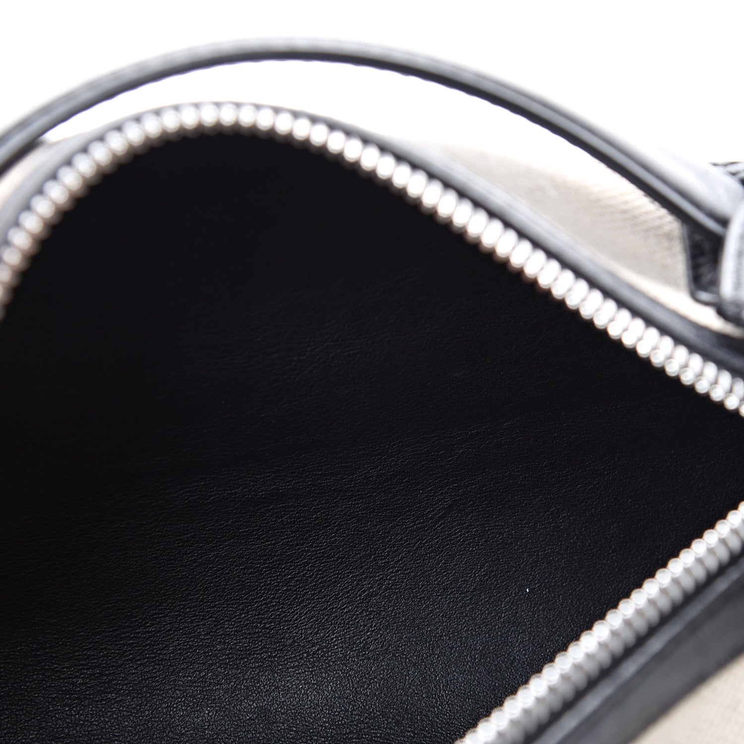 Burberry Calfskin Linen The Barrel Bag Black 15 of 15