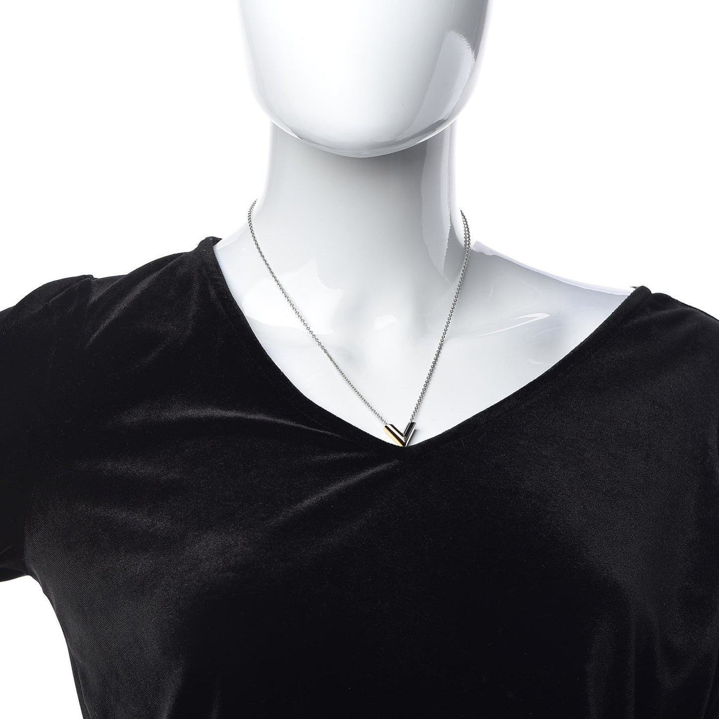 Essential V Necklace Silver
