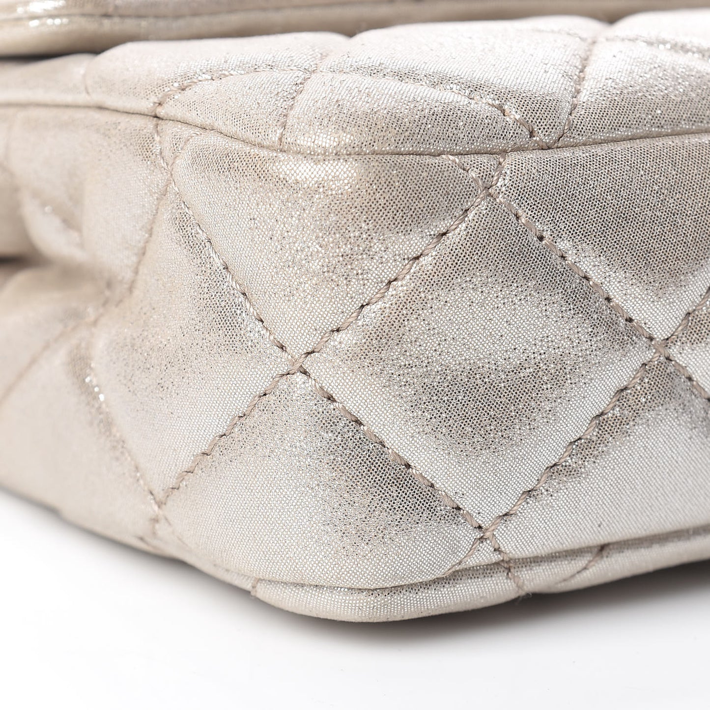 Iridescent Calfskin Quilted Large Roll 2.55 Reissue Clutch Light Gold
