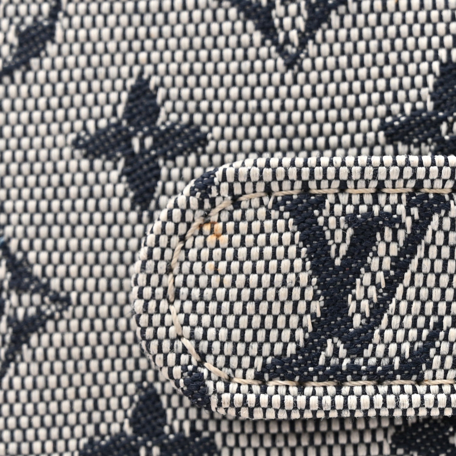 Louis Vuitton Mini Lin Small Ring Agenda Cover Blue 9 of 10