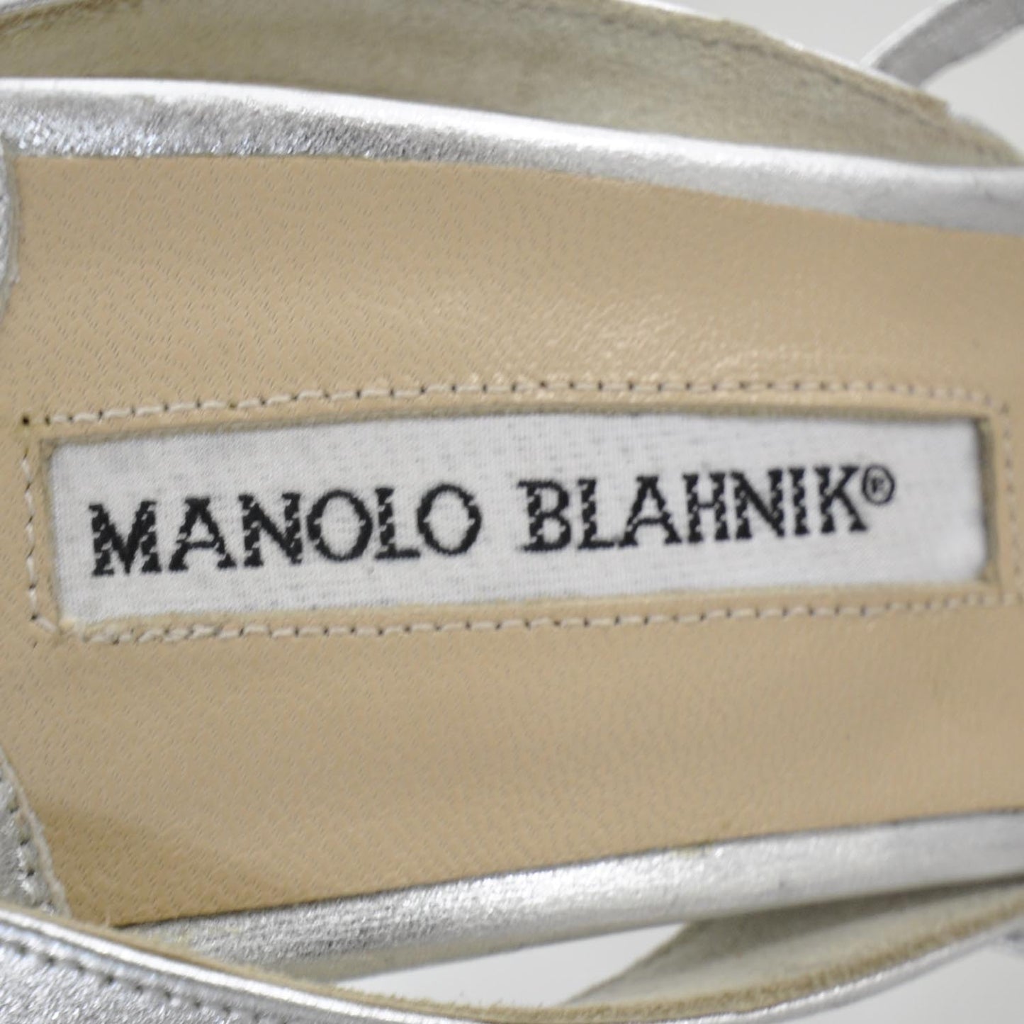 MANOLOBLAHNIKLeatherStrappySandals38Silver