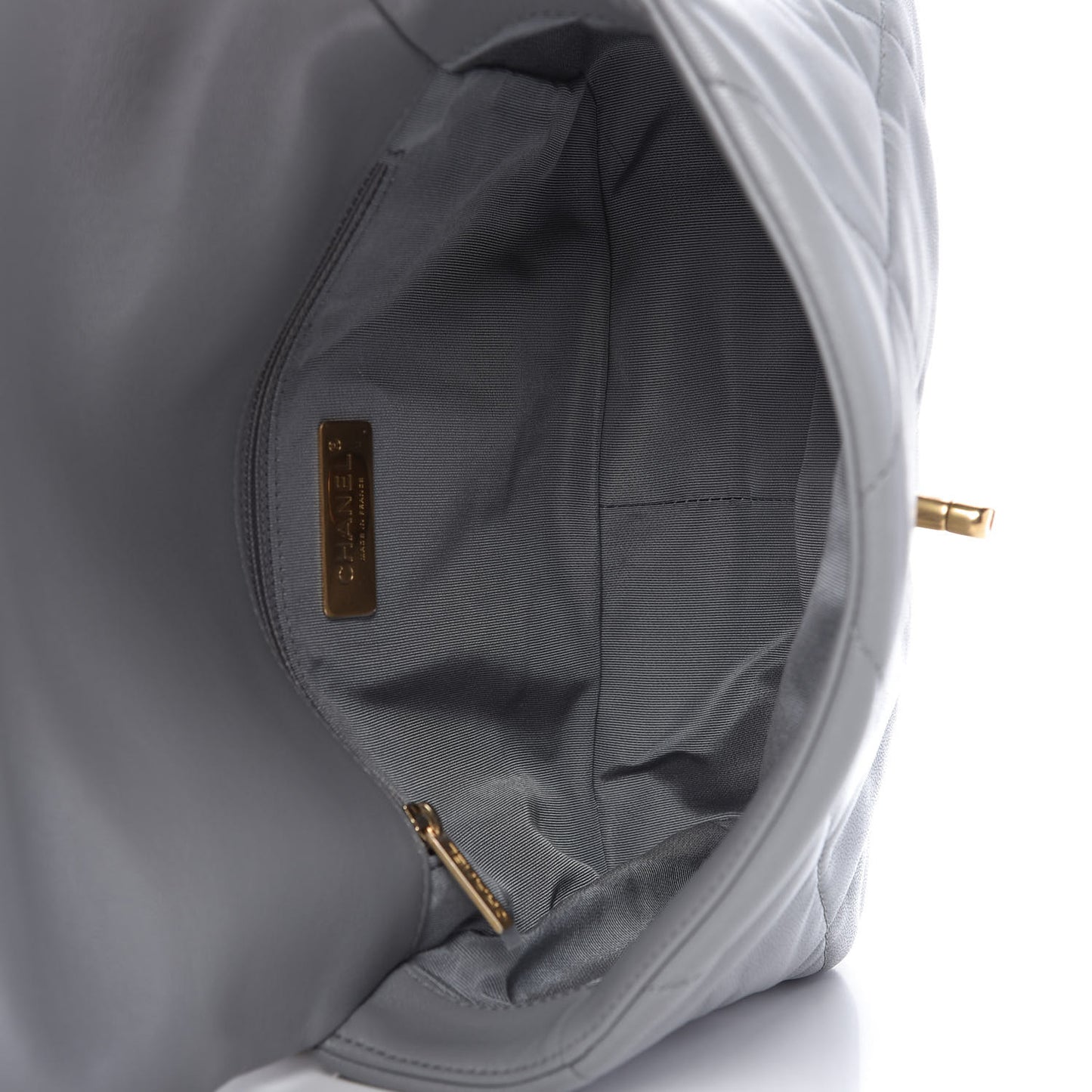 Lambskin Quilted Medium Chanel 19 Flap Grey